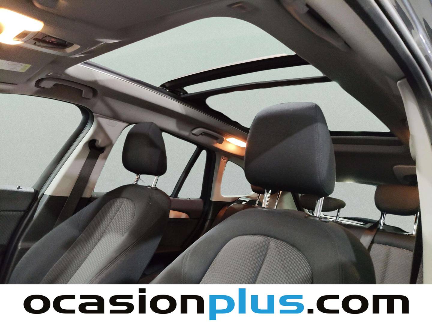 Extras y acabados del BMW X1 BMW X1 sDrive18i (136 CV)