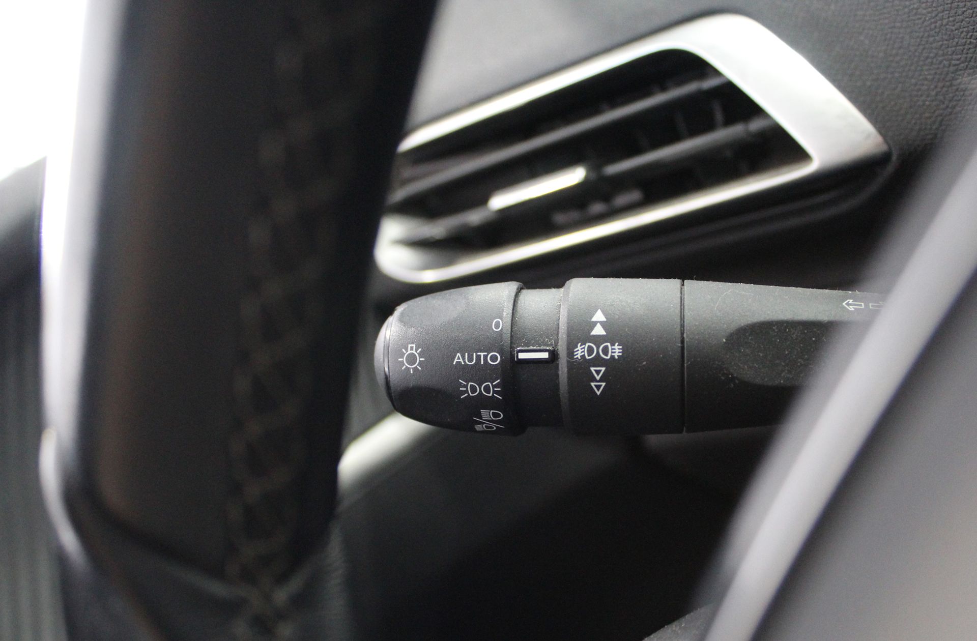Peugeot 5008 PureTech 130 Active - foto 23