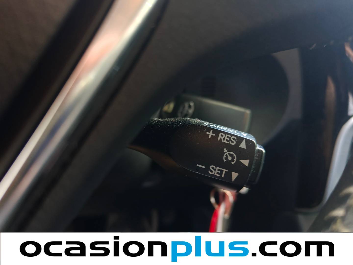 Paquetes del Toyota Auris Toyota Auris 120T Touring Sports Active (116 CV)