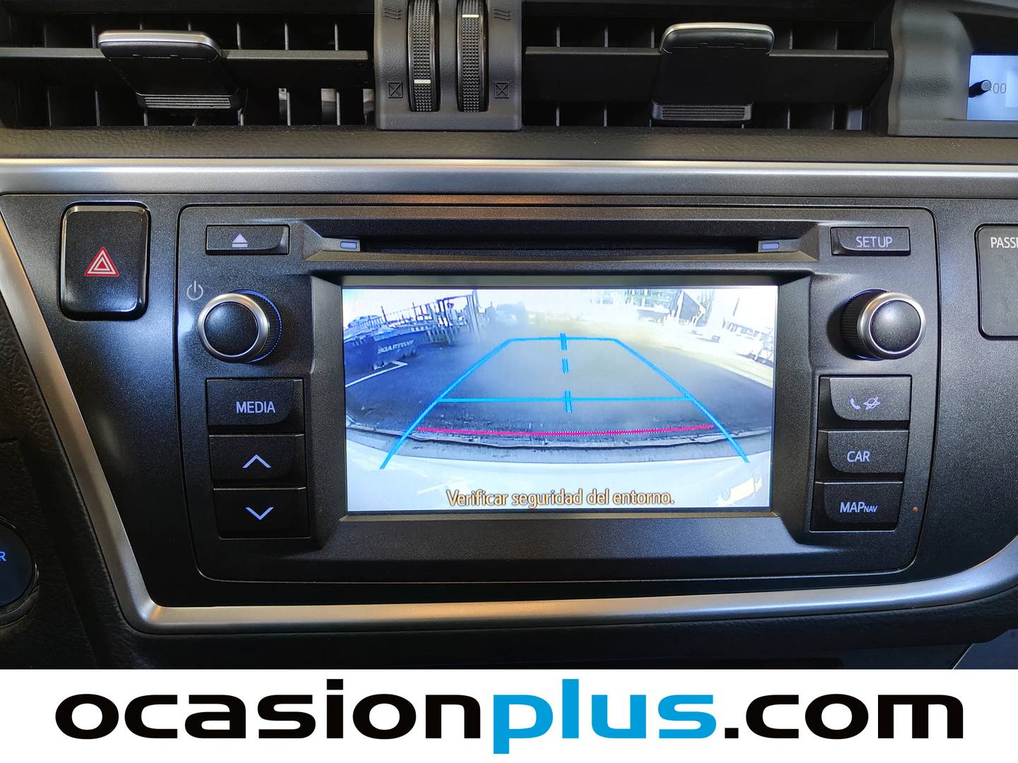 Extras y acabados del Toyota Auris Toyota Auris Hybrid Active (136 CV)