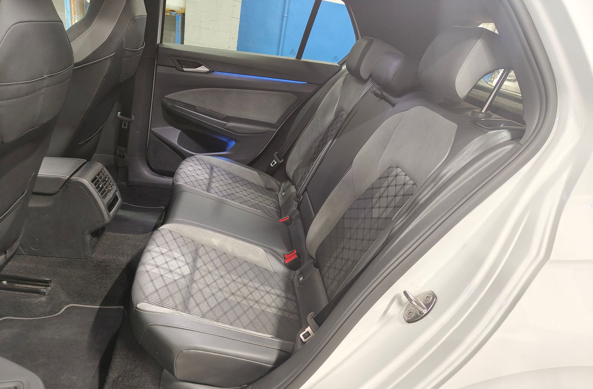 Volkswagen Golf R-Line 1.5 eTSI DSG - foto 13