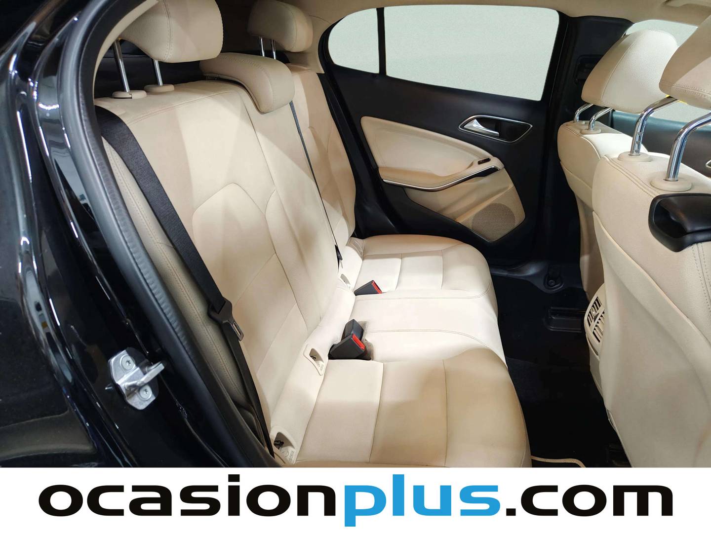 Foto Mercedes GLA Mercedes-Benz GLA 180  (122 CV)