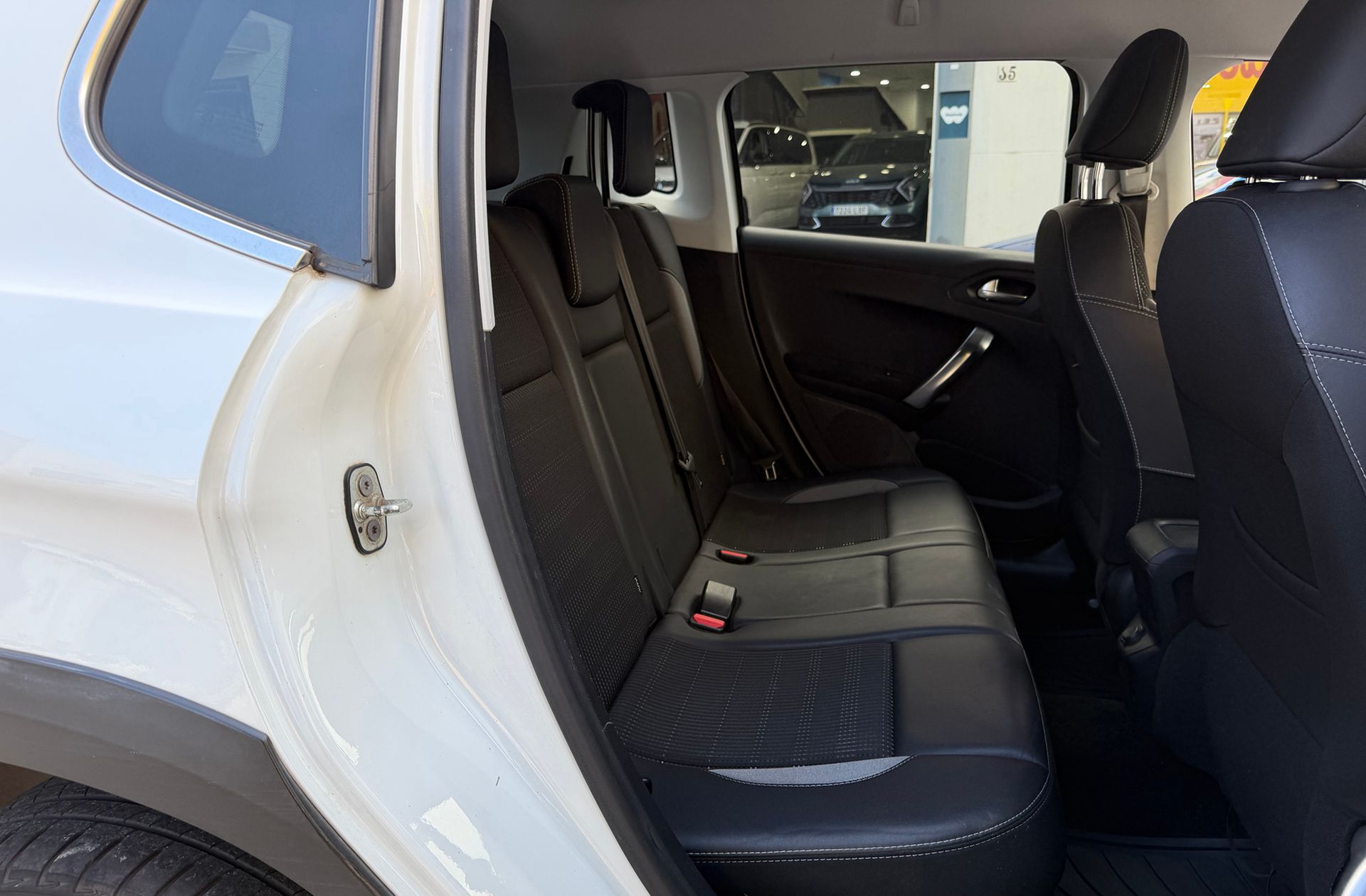 Peugeot 2008 PureTech 110 Allure - foto 16