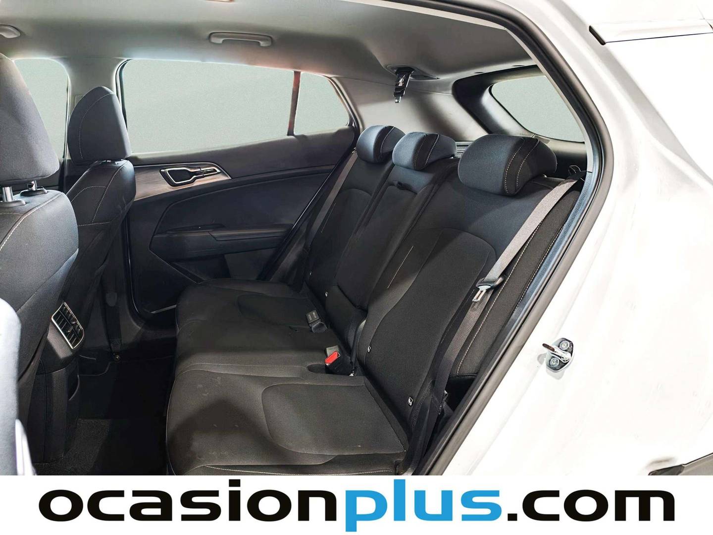 Foto asientos traseros KIA Sportage Kia Sportage 1.6 CRDi MHEV Business 4x2 DCT (136 CV)