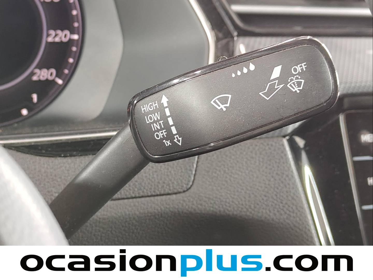 Volkswagen Arteon Volkswagen Arteon R-Line 2.0 TDI (150 CV) DSG 2017