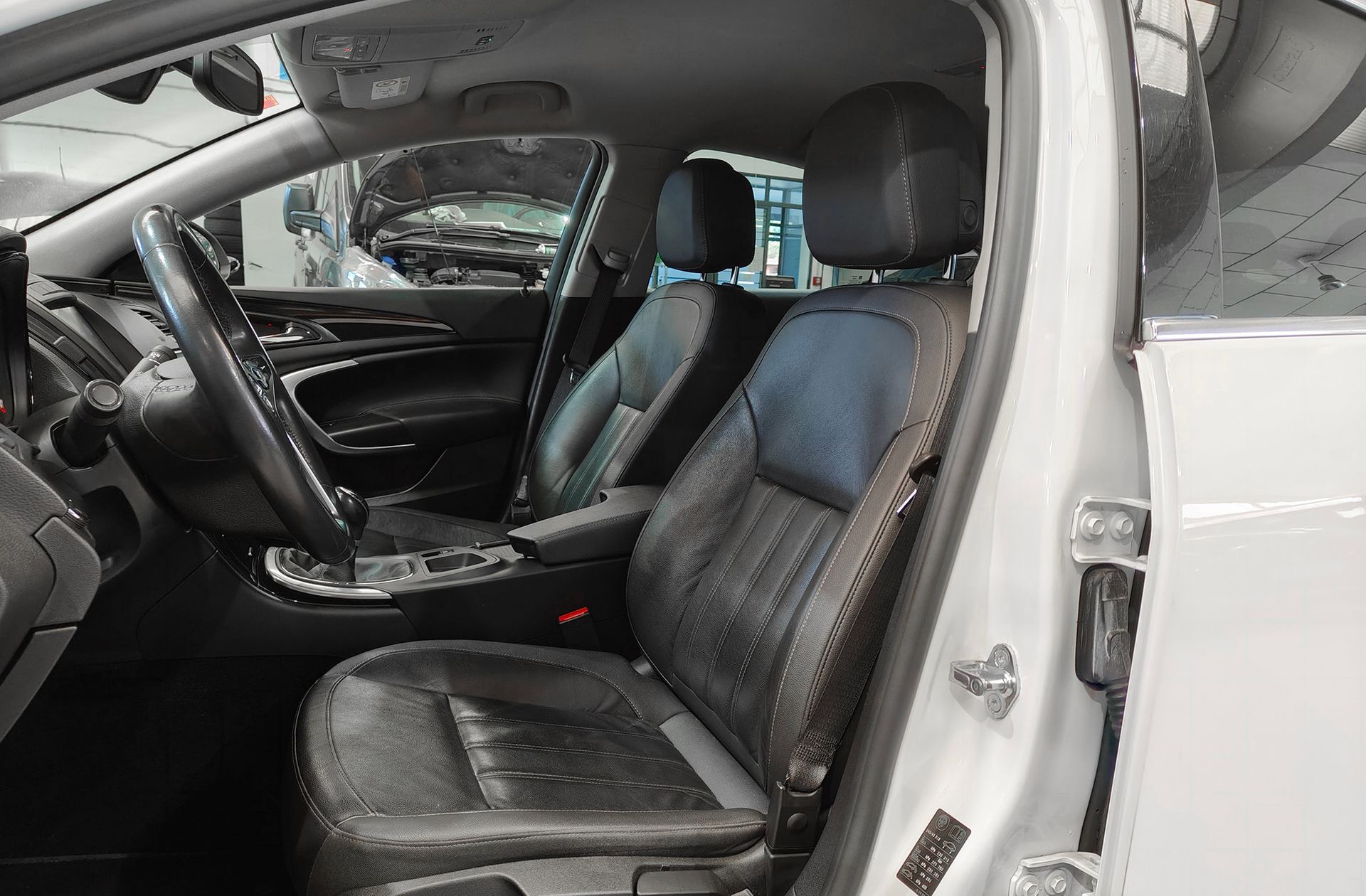 Opel Insignia 1.6 CDTI ecoFlex Excellence - foto 11