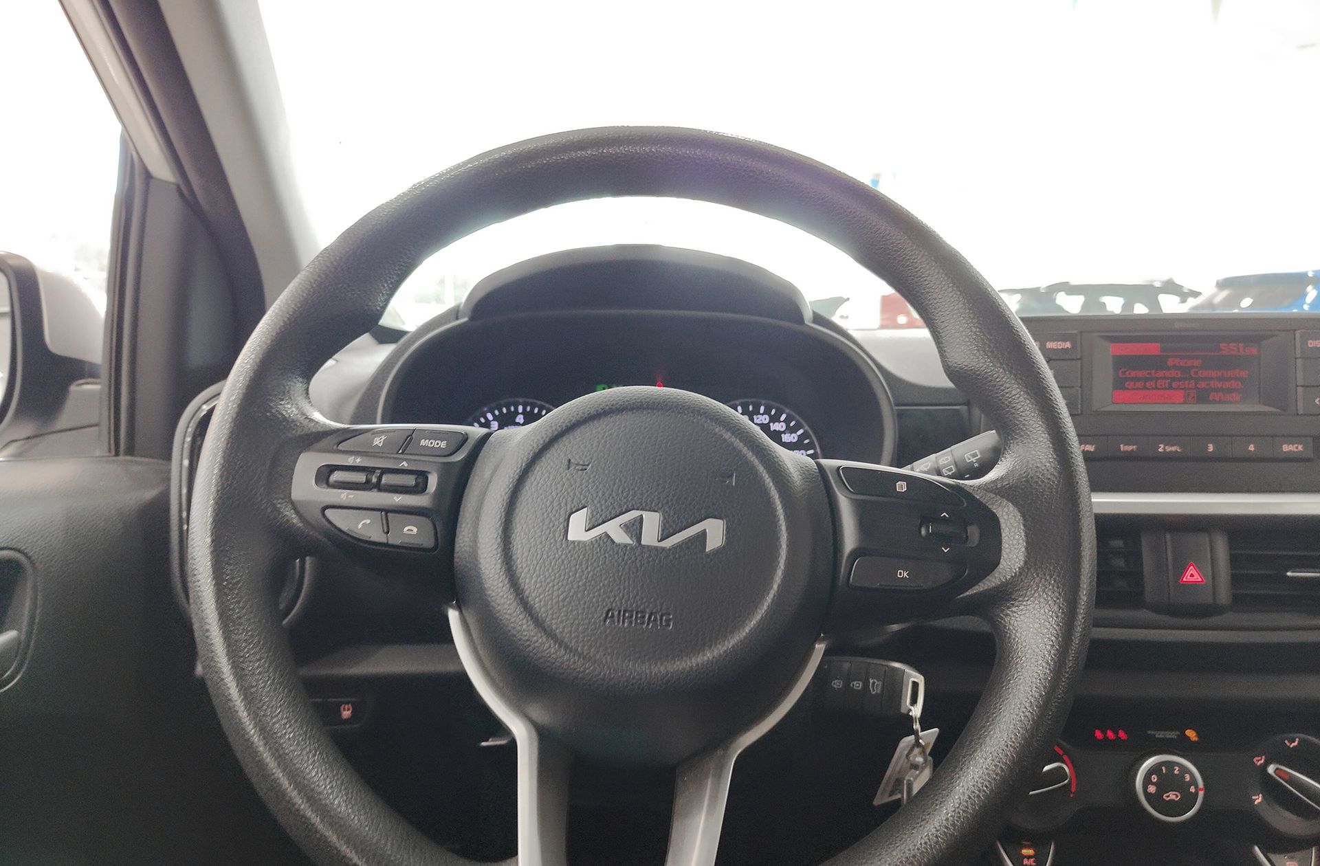 Kia Picanto 1.0 DPi Concept Pack Comfort - foto 24