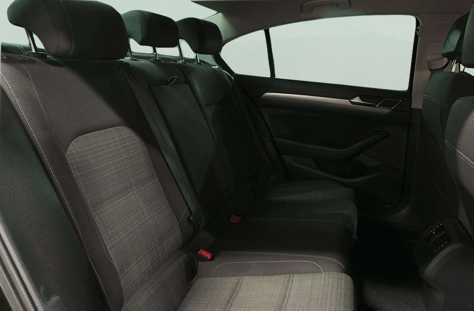 Volkswagen Passat Executive 1.5 TSI DSG - foto 21