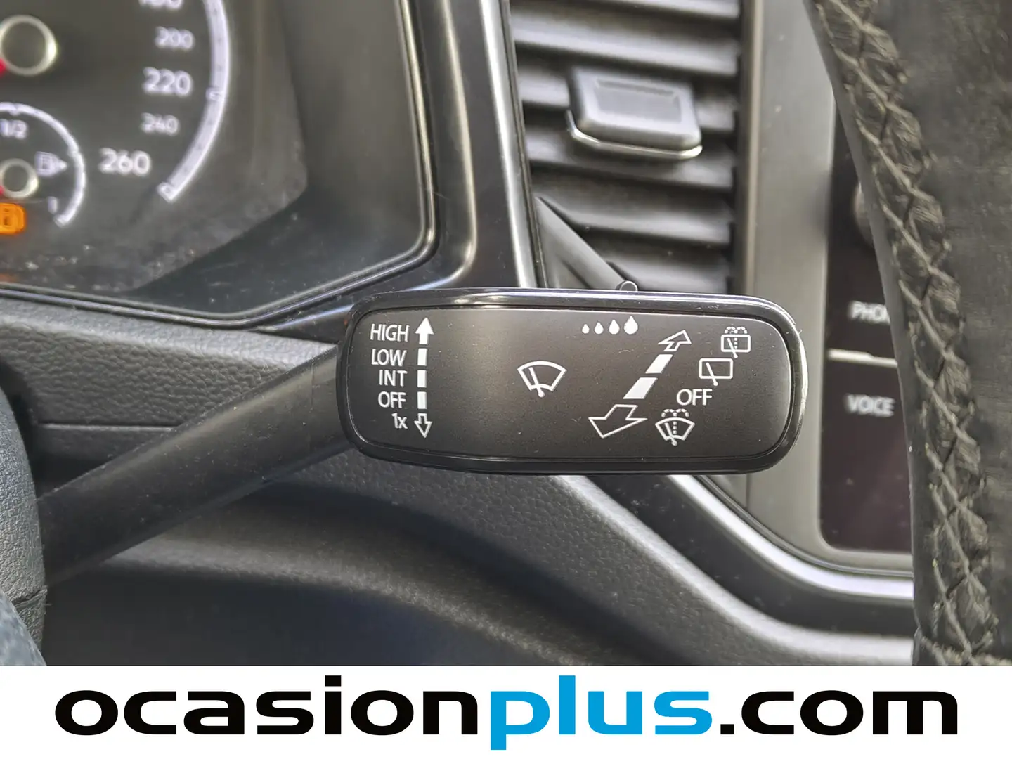 Foto Volkswagen T-Roc Volkswagen T-Roc Edition 1.0 TSI (110 CV)