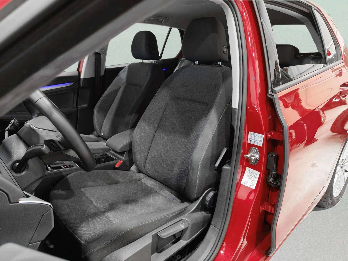 Volkswagen Golf Volkswagen Golf Life 1.0 eTSI (110 CV) DSG 110cv