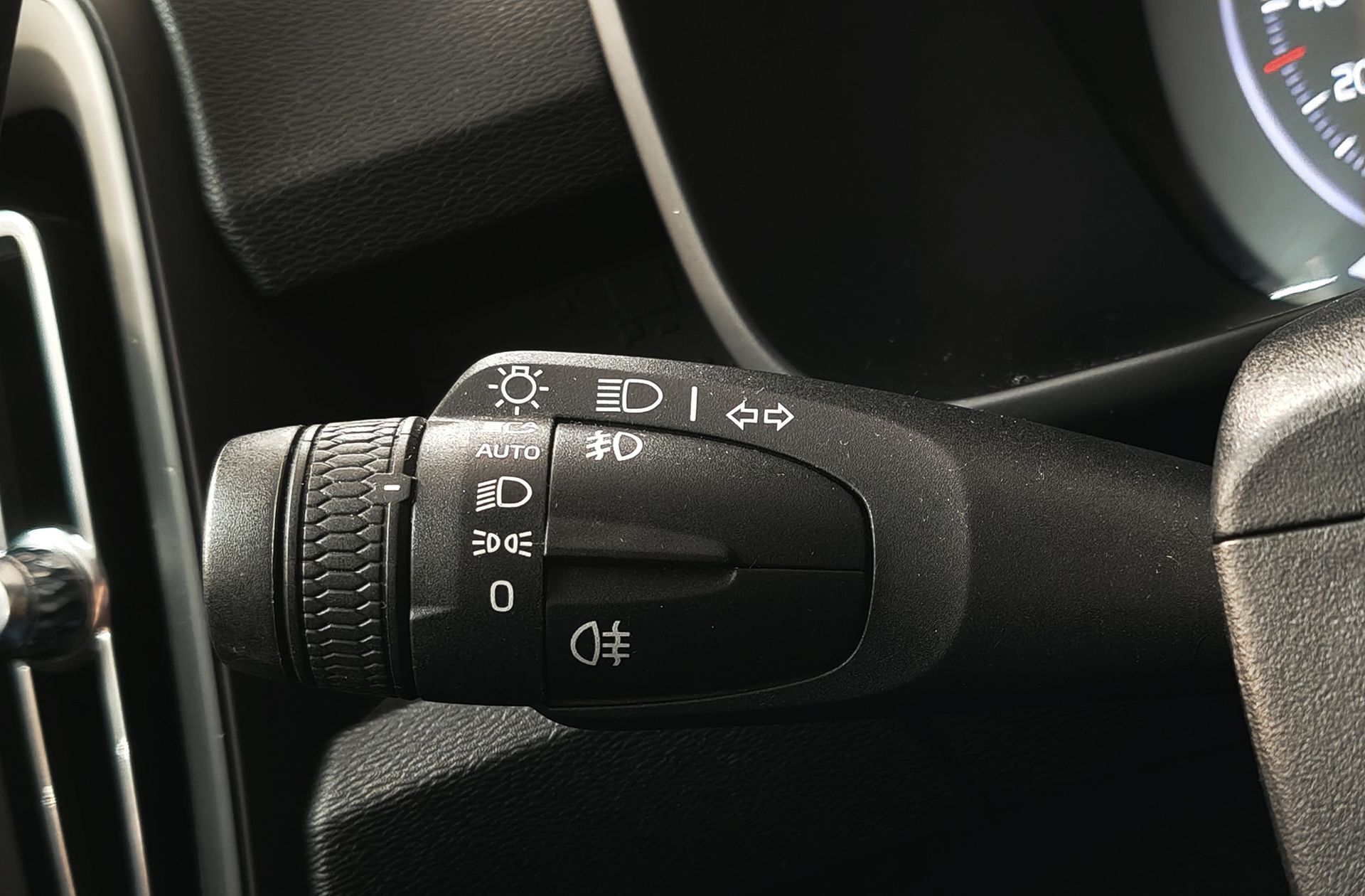 Volvo XC40 T3 - foto 23