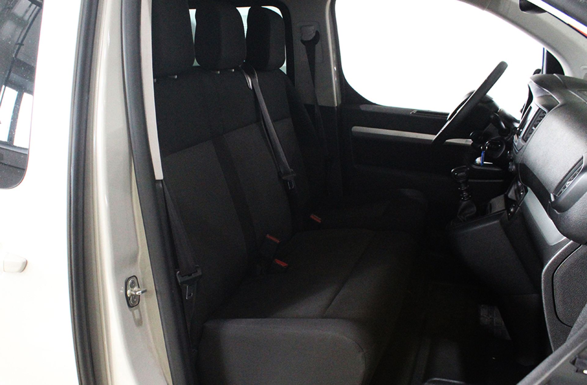 Peugeot Traveller BlueHDi 120 Business Long 9 plazas - foto 17