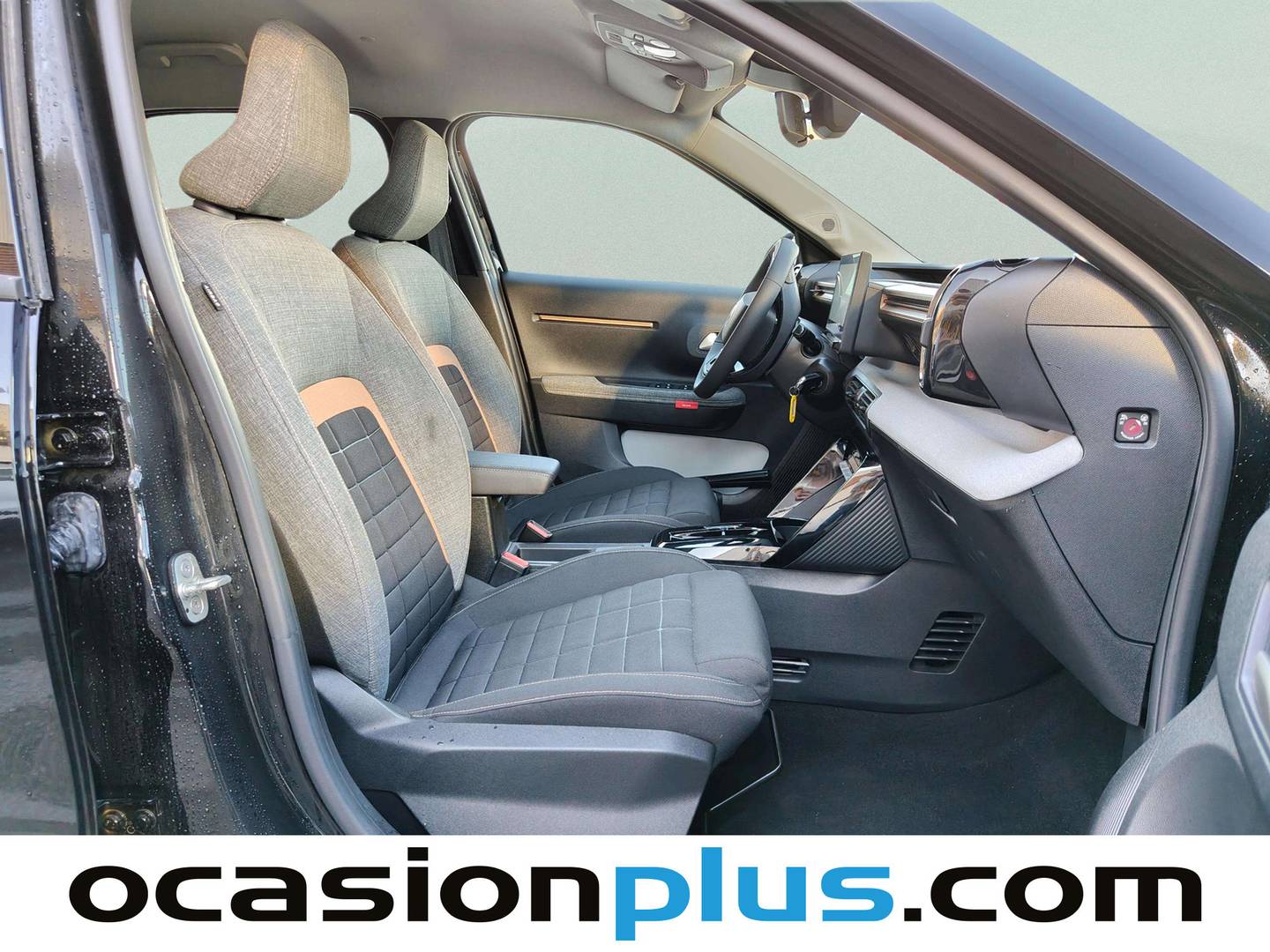 Citroën C3 Aircross Citroën C3 Aircross Hybrid 145 Plus e-DCS6 (145 CV) híbrido