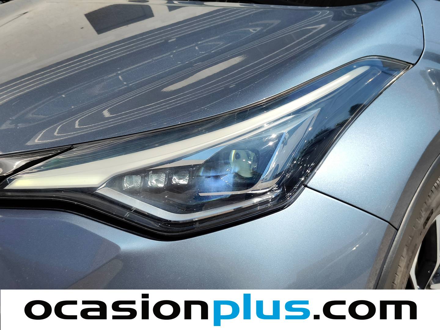 Extras del Toyota C-HR Toyota C-HR 180H Advance Luxury (184 CV)