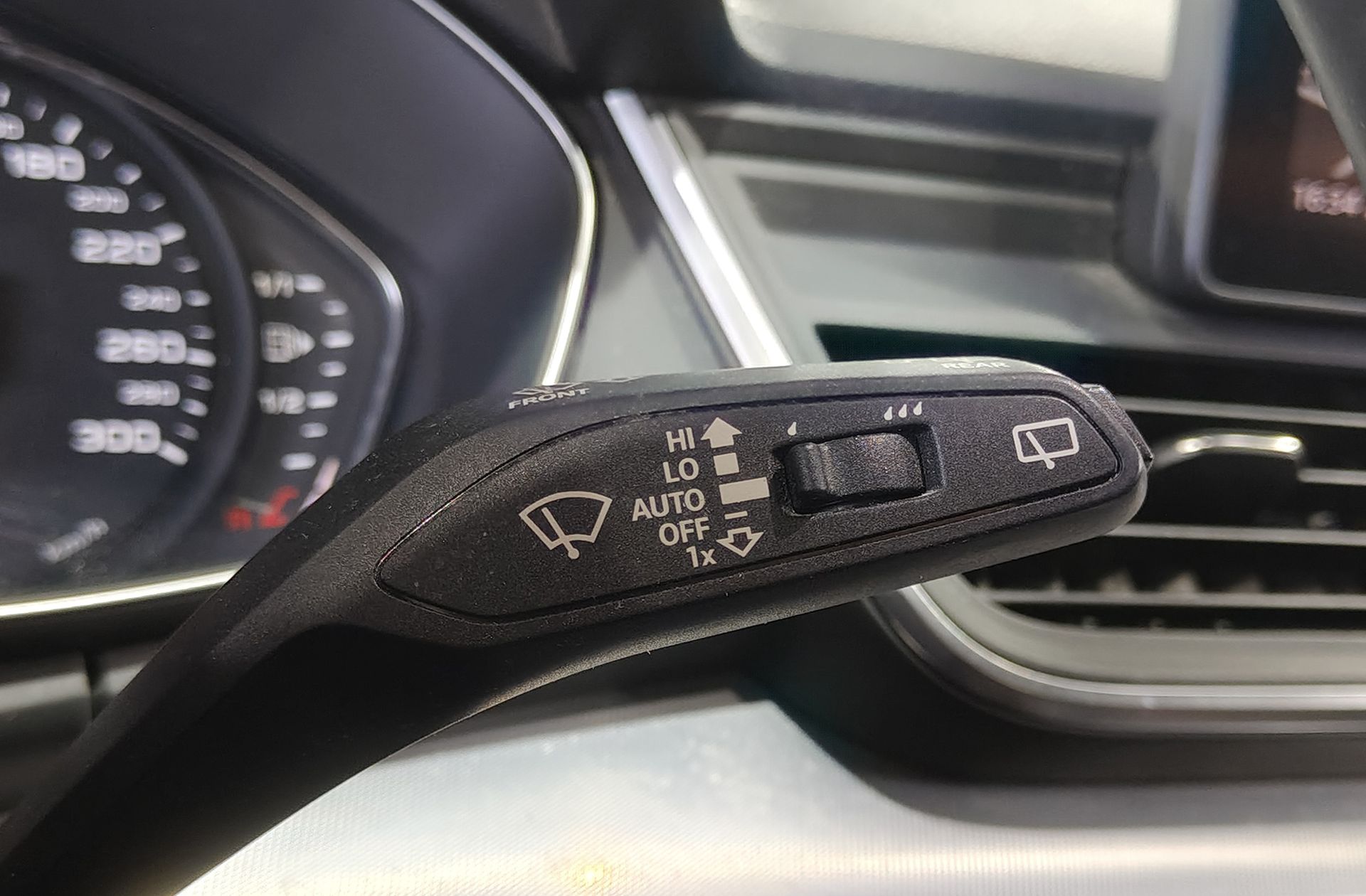 Audi Q5 Design 35 TDI S tronic - foto 31