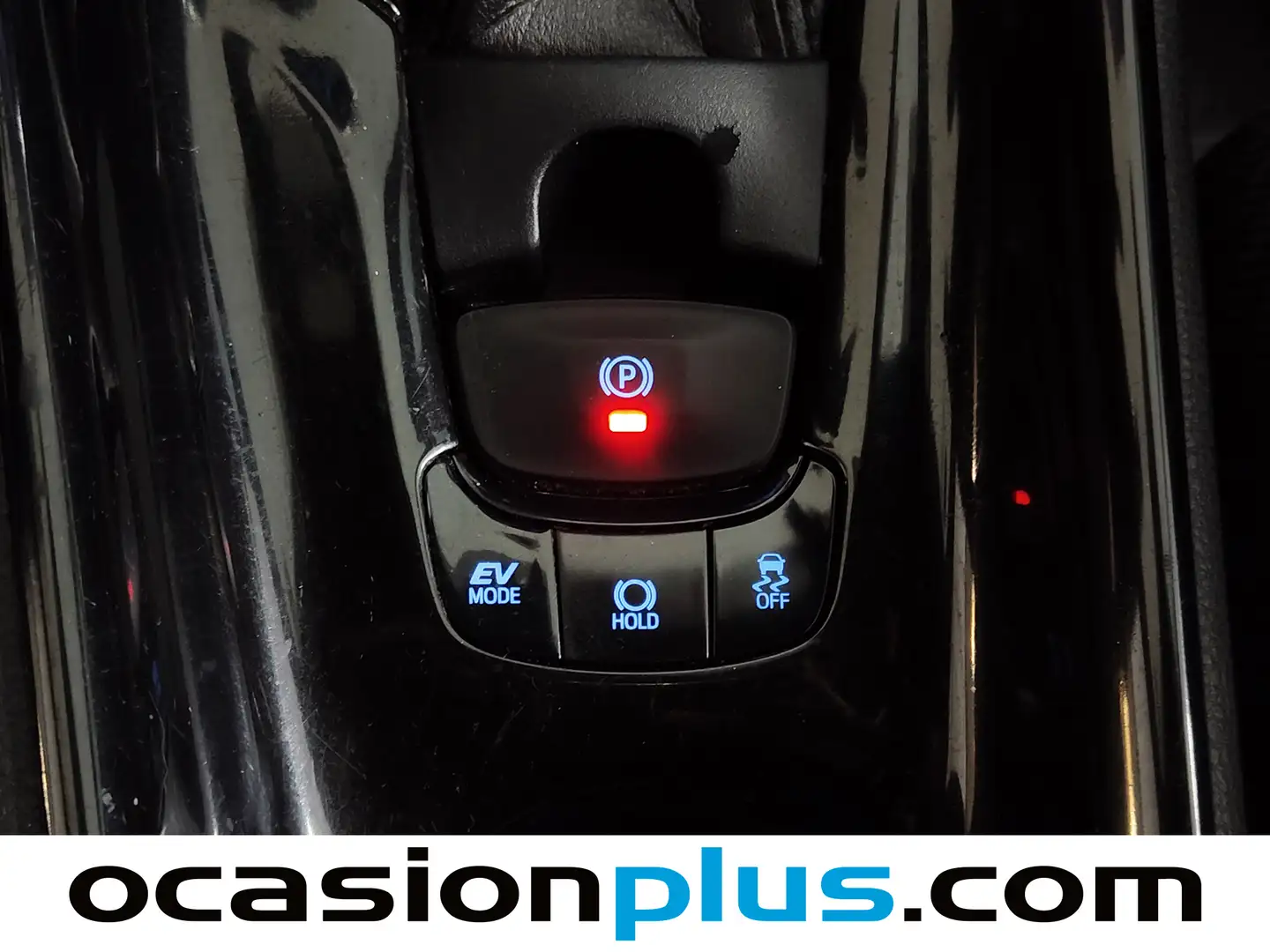 Foto Toyota C-HR Toyota C-HR 1.8 125H Advance (122 CV)