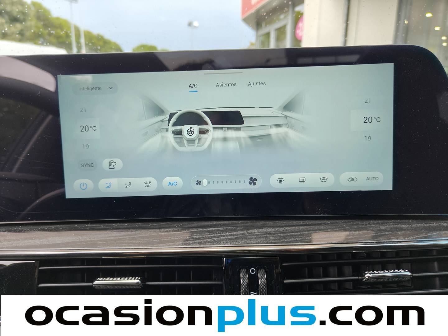 Acabados OMODA 5 EV OMODA 5 EV 61kWh Premium (204 CV)