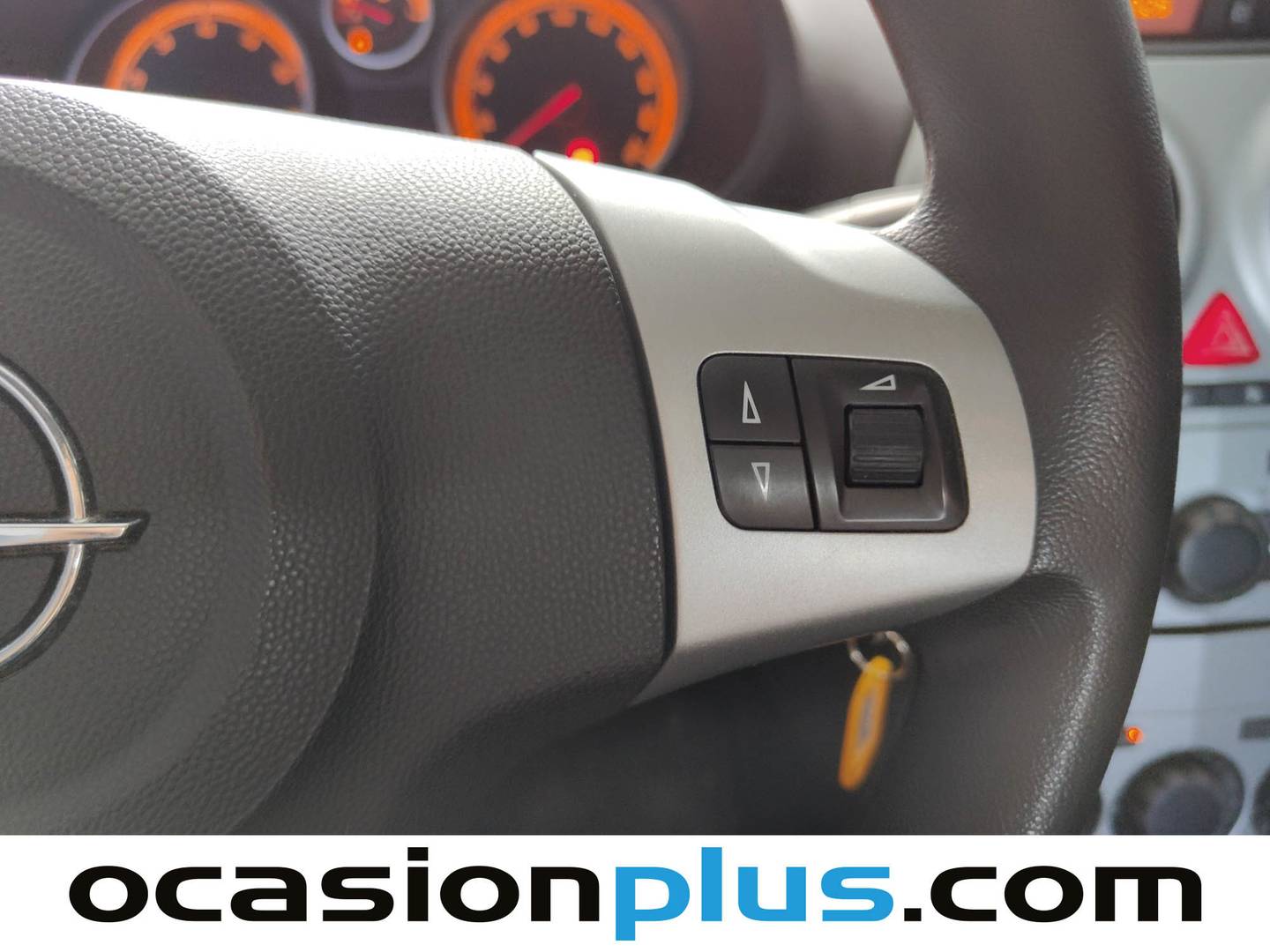 Equipamiento del Opel Corsa Opel Corsa 1.2 C'Mon MTA (80 CV)