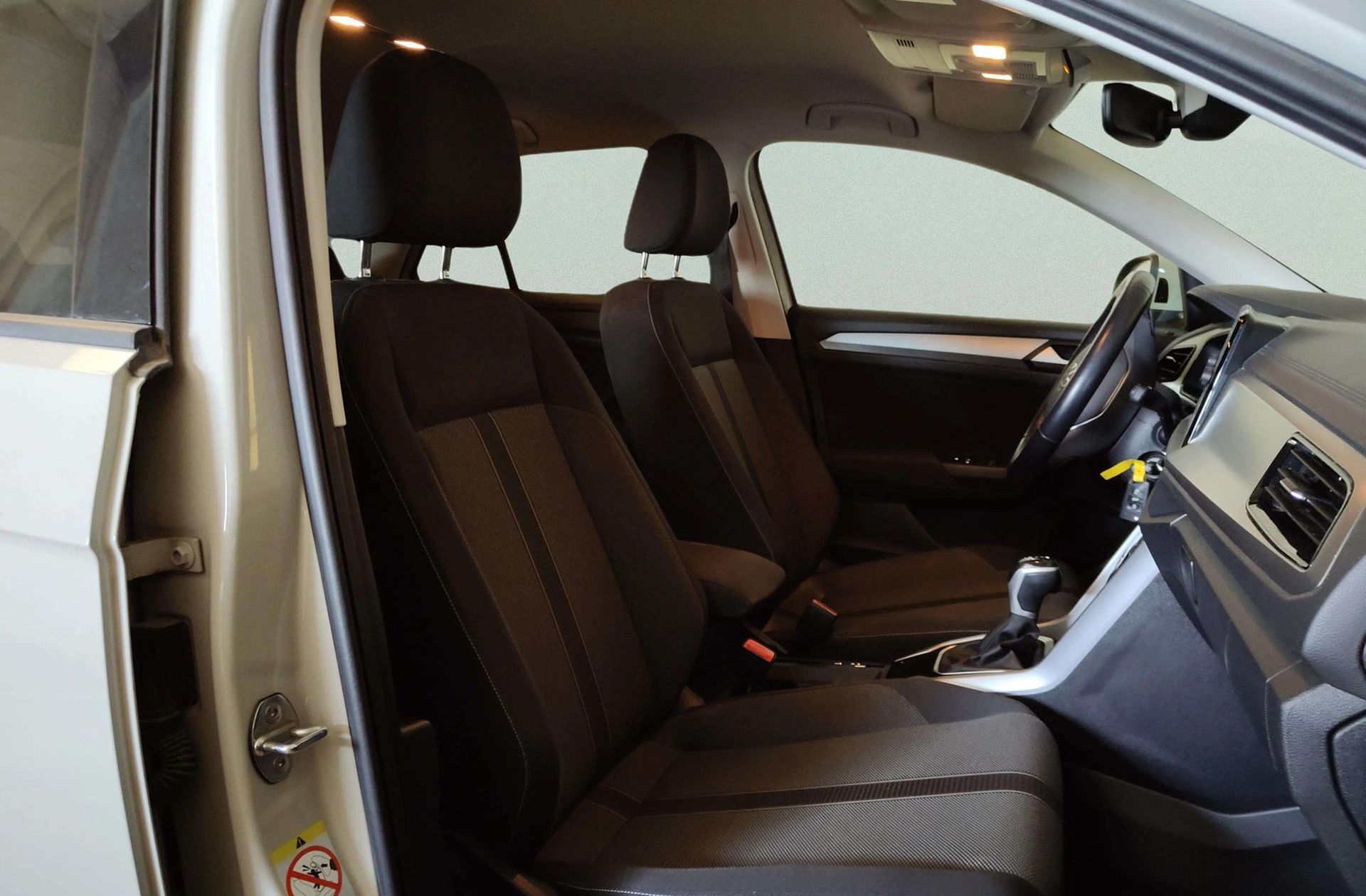 Volkswagen T-Roc Life 1.5 TSI DSG - foto 17