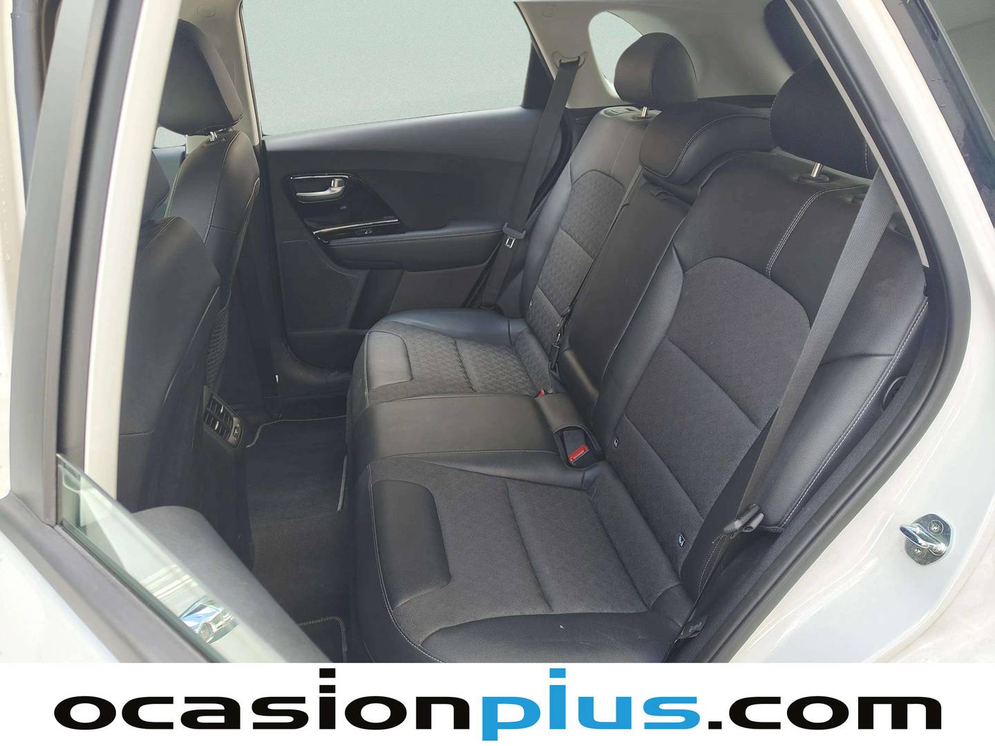 Foto asientos traseros KIA Niro KIA Niro 1.6 GDi PHEV Híbrido Drive (141 CV)