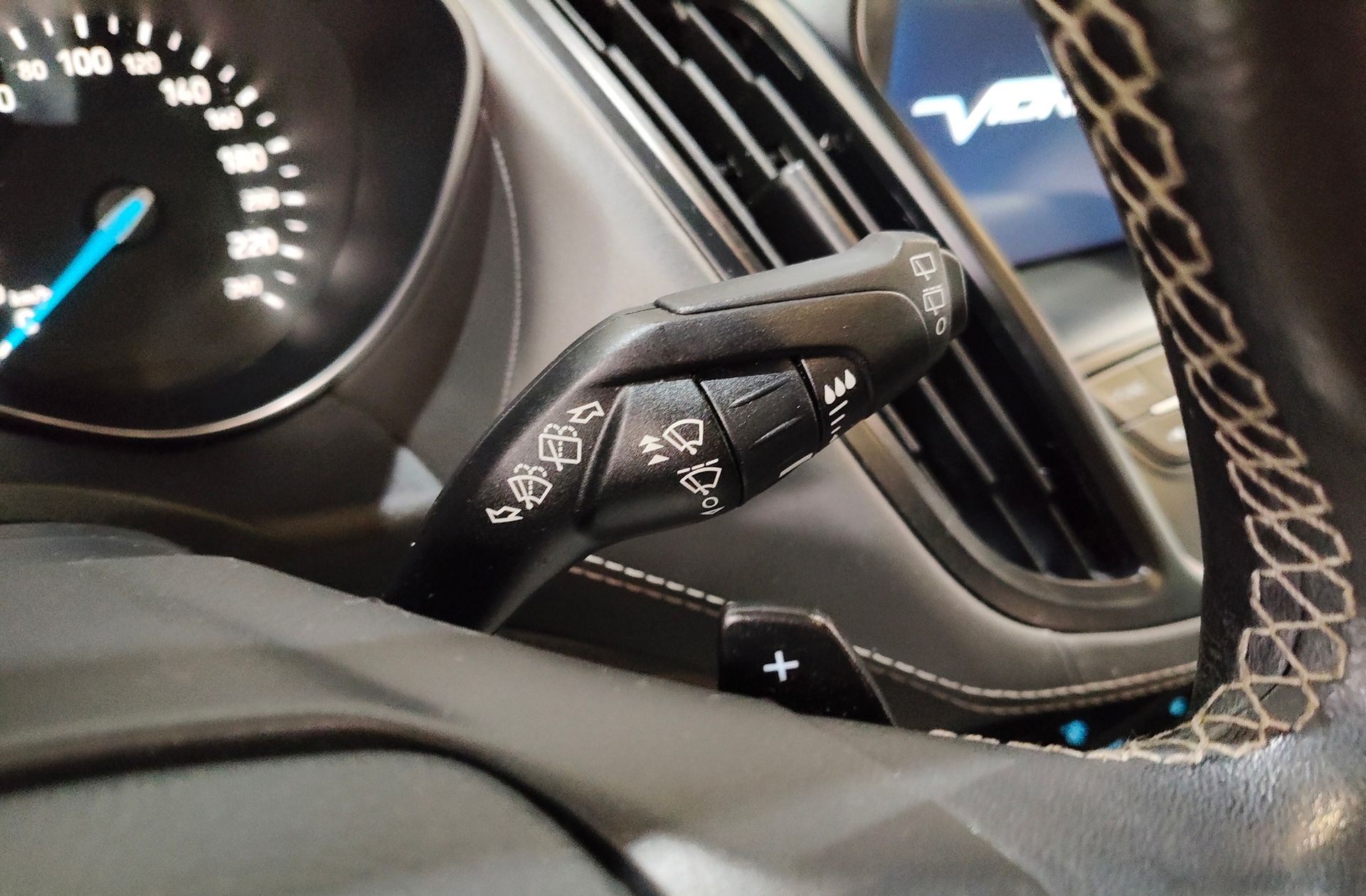 Ford Kuga 2.0 TDCi Vignale 4x4 Powershift - foto 20