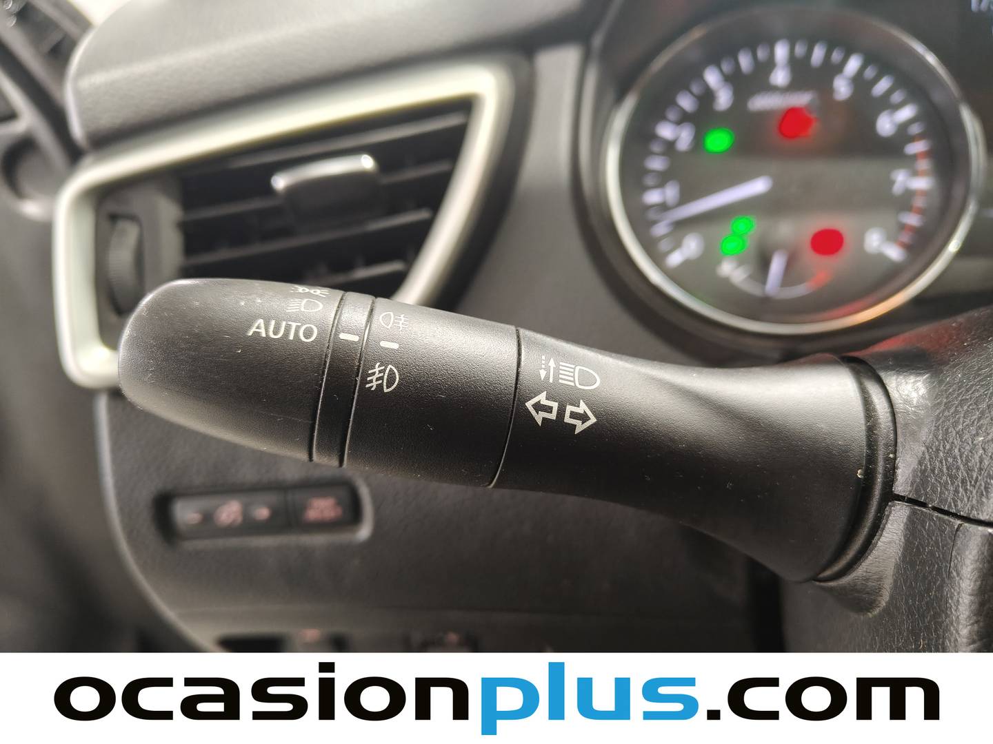 Foto Nissan QASHQAI Nissan Qashqai DIG-T 163 N-Connecta 4x2 (163 CV)