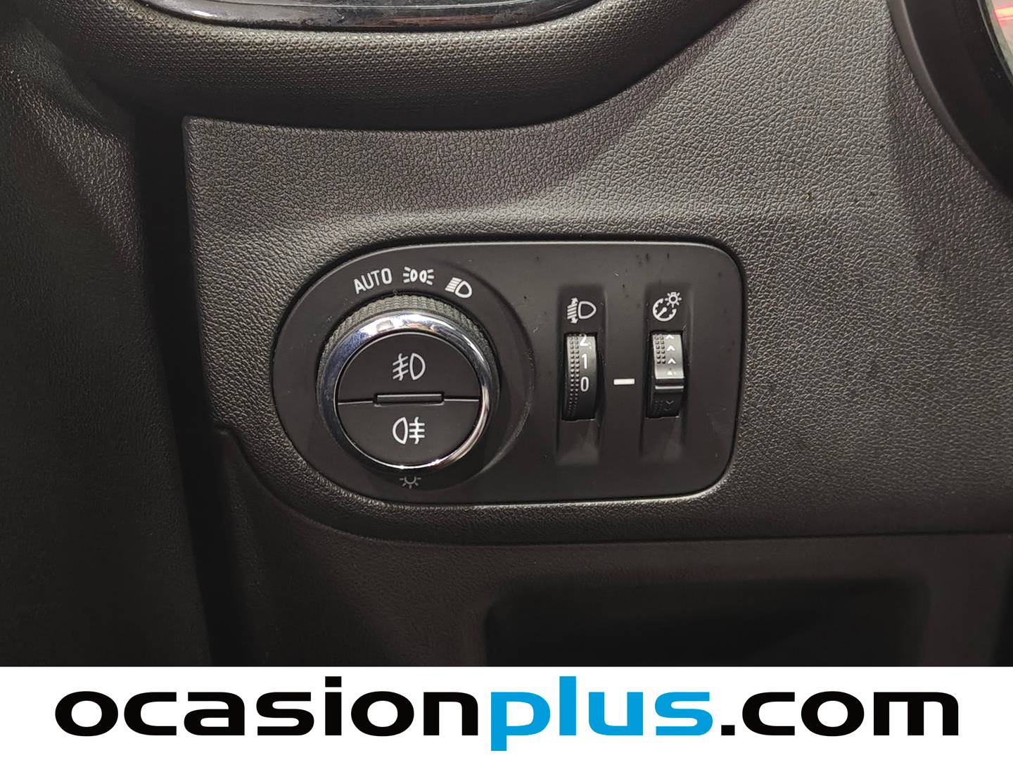 Foto Opel Crossland X Opel Crossland X 1.5 D S&S Design Line 120 Aniversario (102 CV)