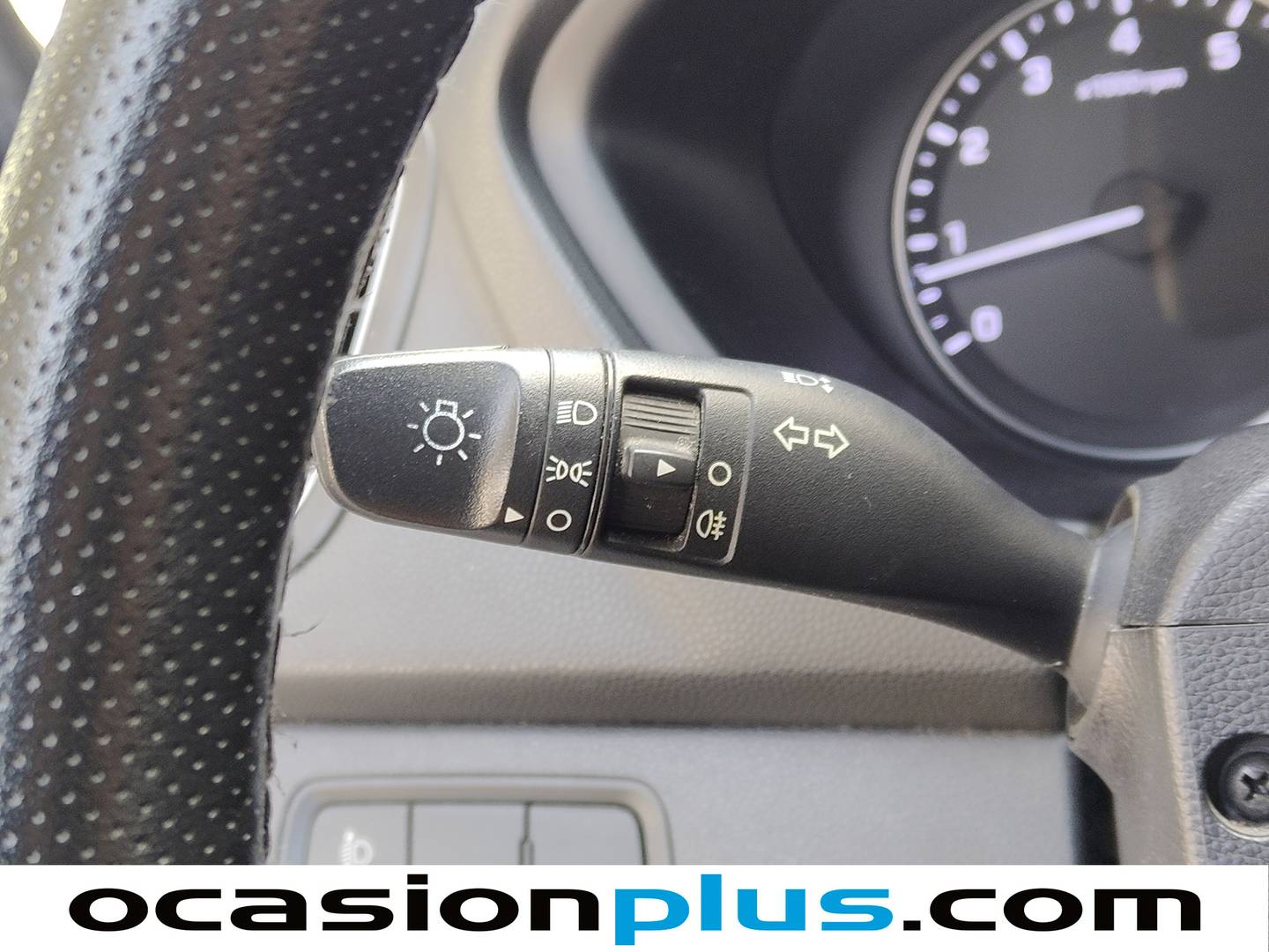 Hyundai i20 Hyundai i20 1.2 MPI Essence (84 CV) seminuevo