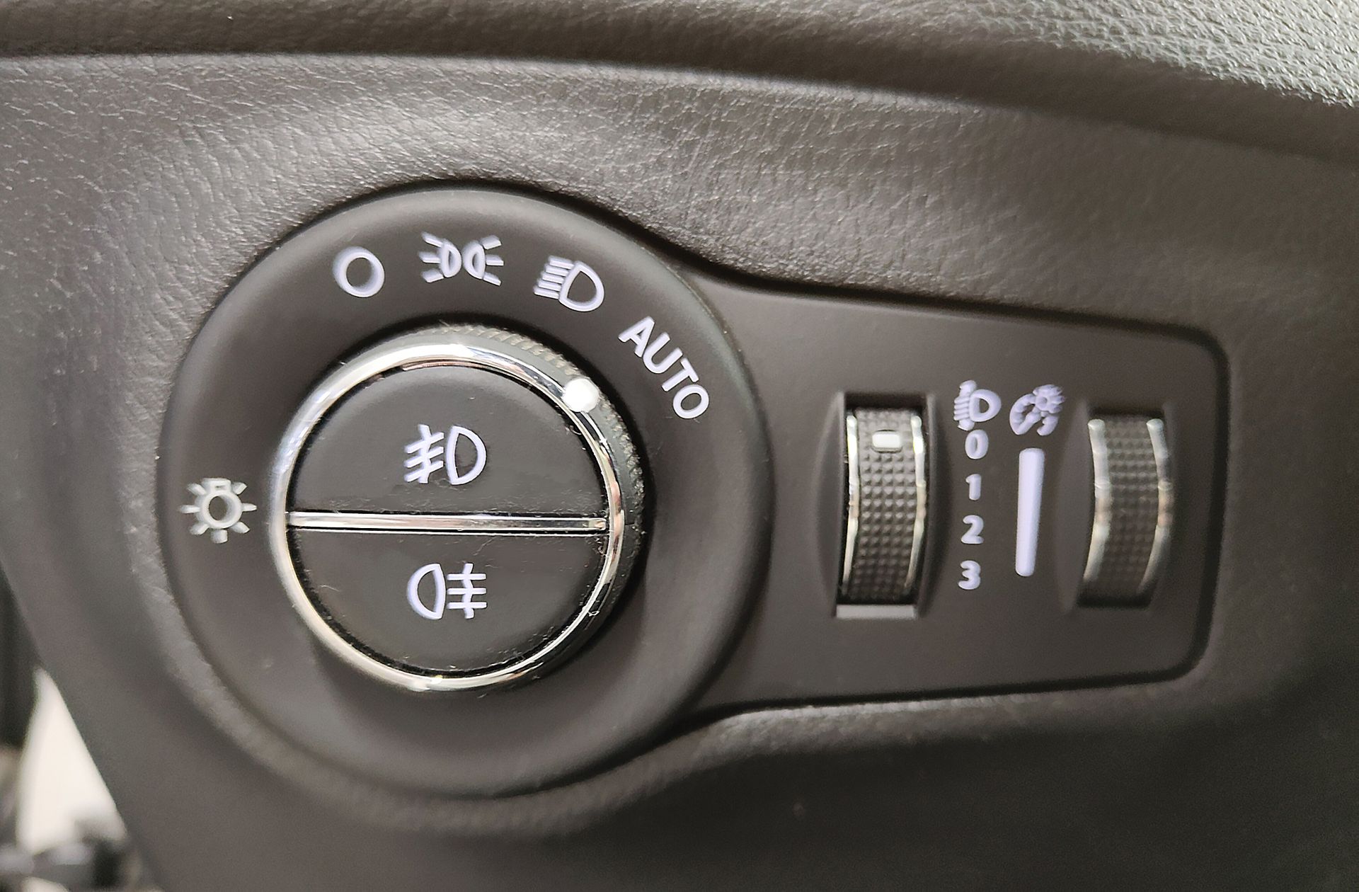 Jeep Compass 1.4 MultiAir Limited 4x2 - foto 27