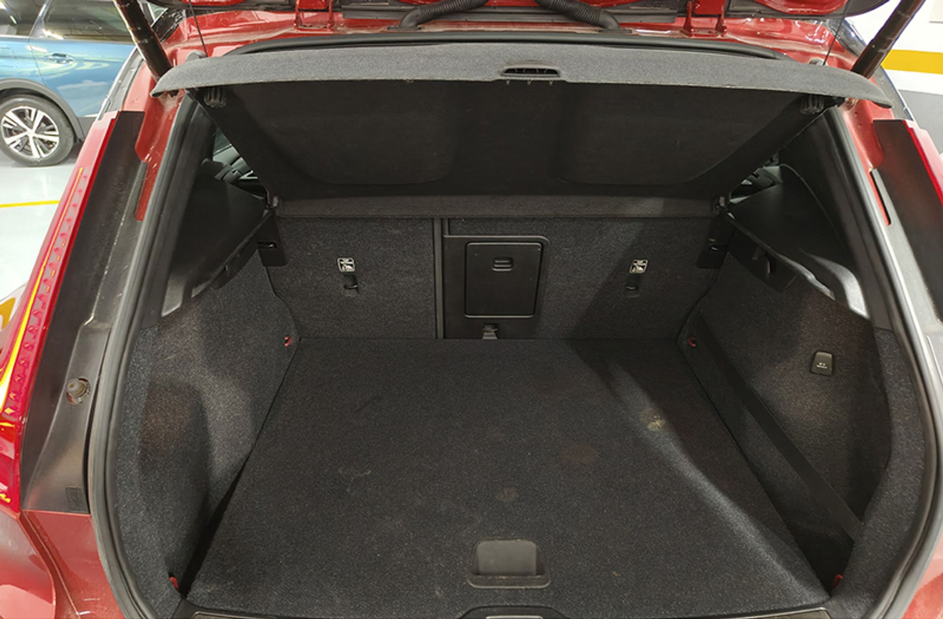 Volvo XC40 D3 R-Design - foto 18