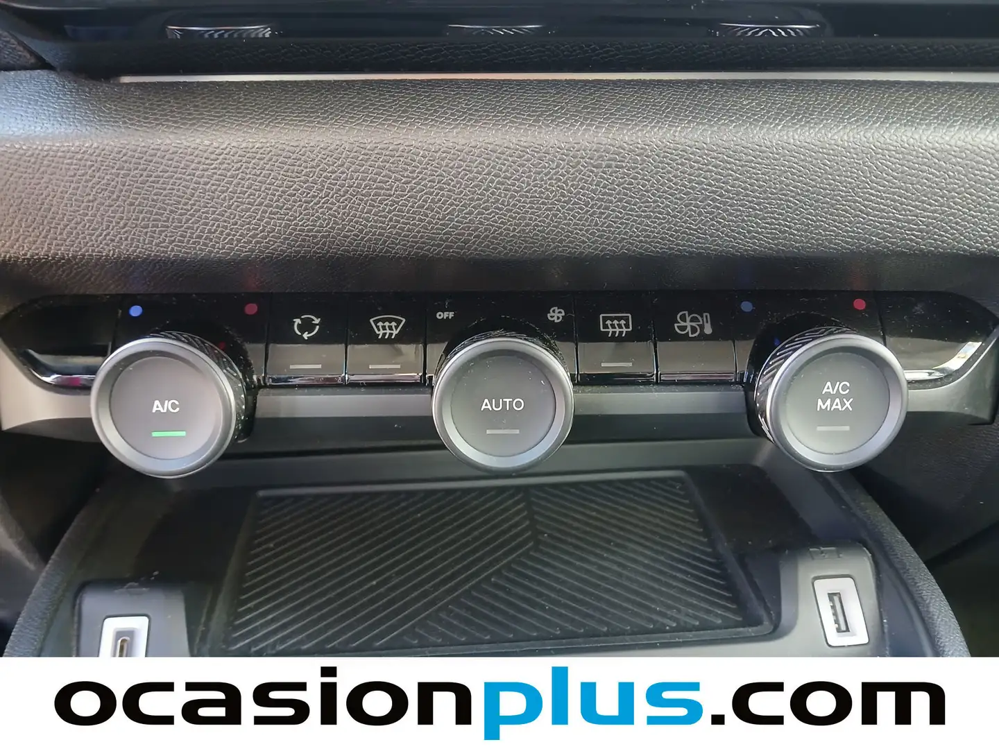 Foto Citroën C4 Citroen C4 PureTech 130 S&S 6v Feel Pack (130 CV)