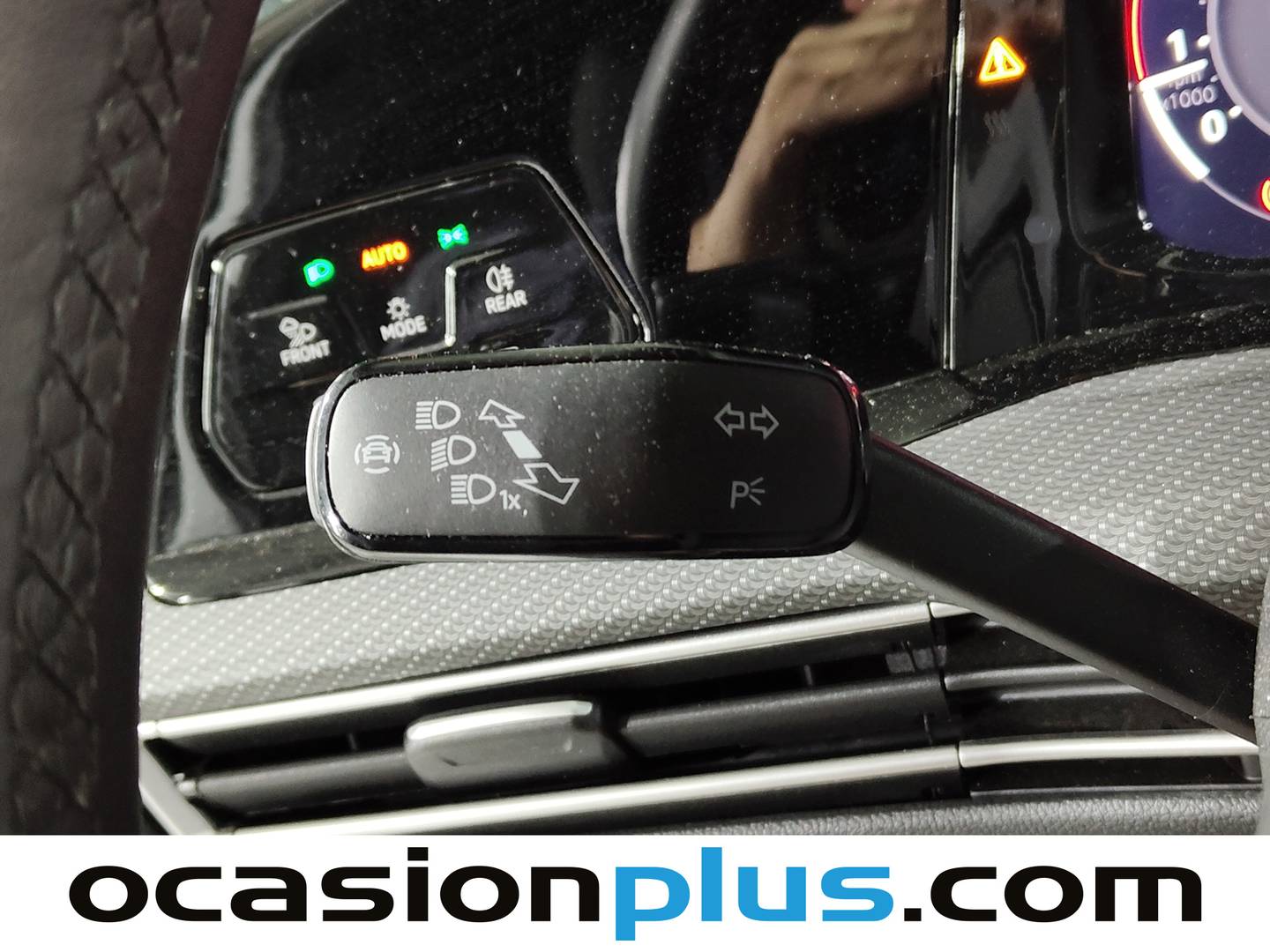 Volkswagen Golf Volkswagen Golf R-Line 1.5 eTSI (150 CV) DSG de segunda mano