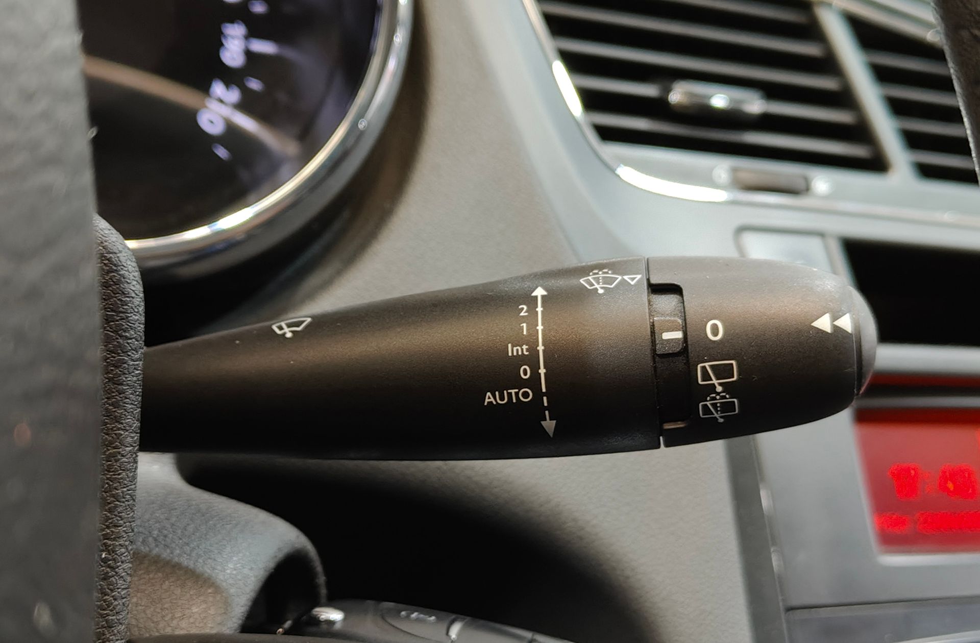 Peugeot 5008 1.6 HDi FAP Active 7 plazas - foto 24