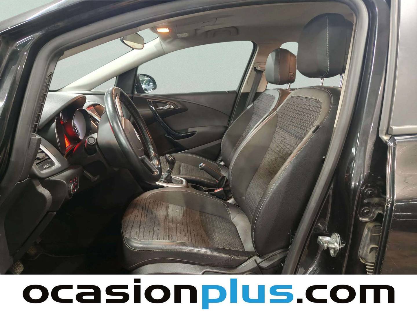 Foto asientos delanteros Opel Astra Opel Astra 1.6 Selective (115 CV)