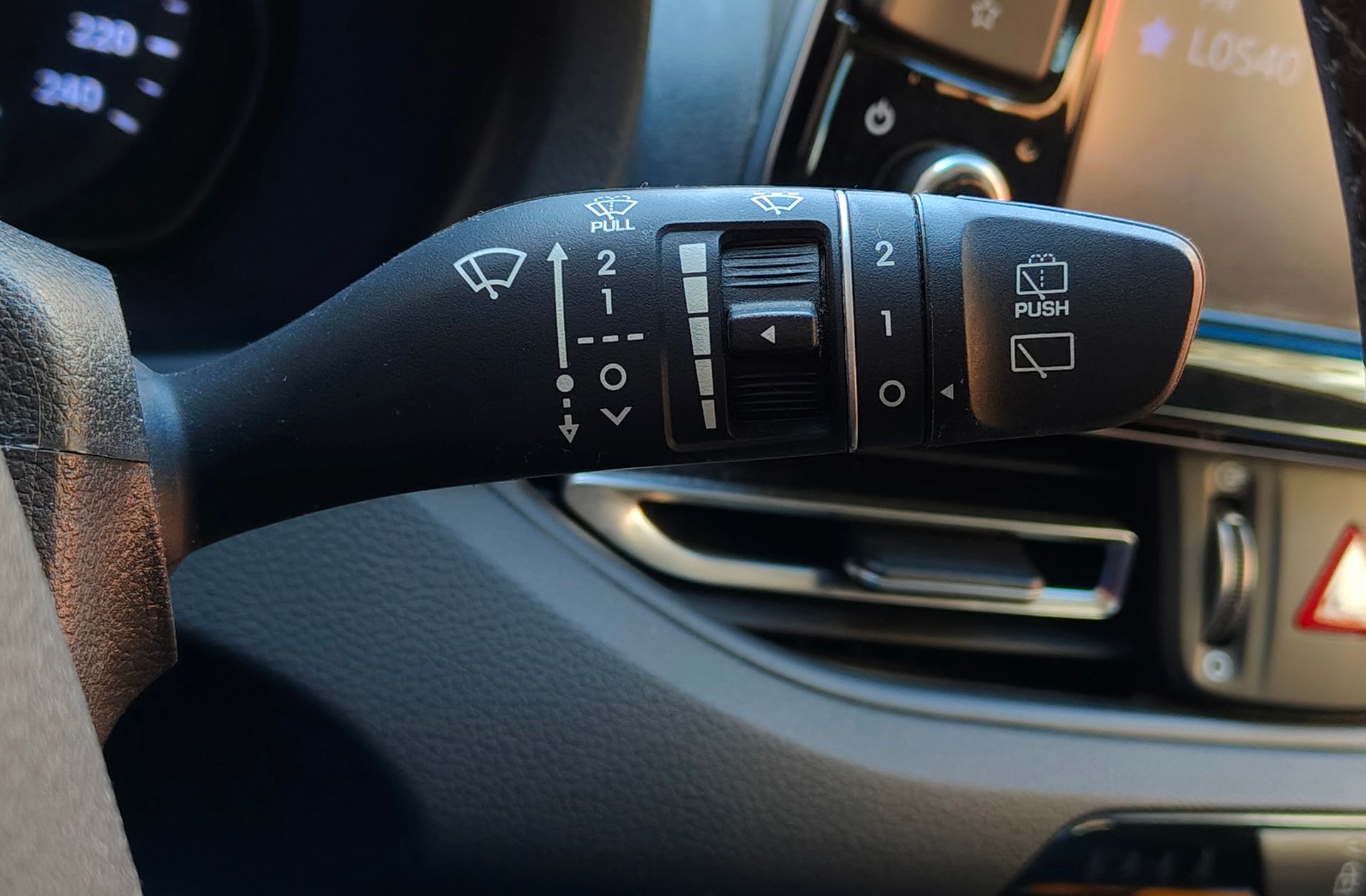 Hyundai i30 1.5 DPI Klass SLX - foto 26
