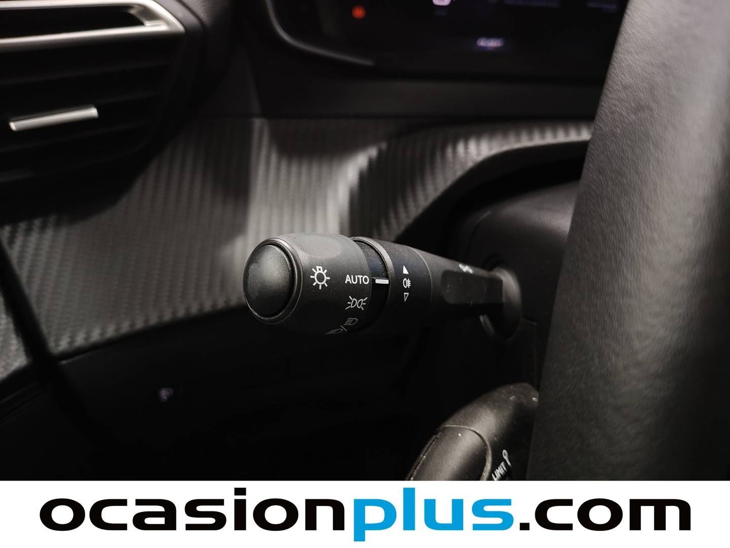 Peugeot 2008 Peugeot 2008 Allure Hybrid eDCS6 (145 CV) 2026