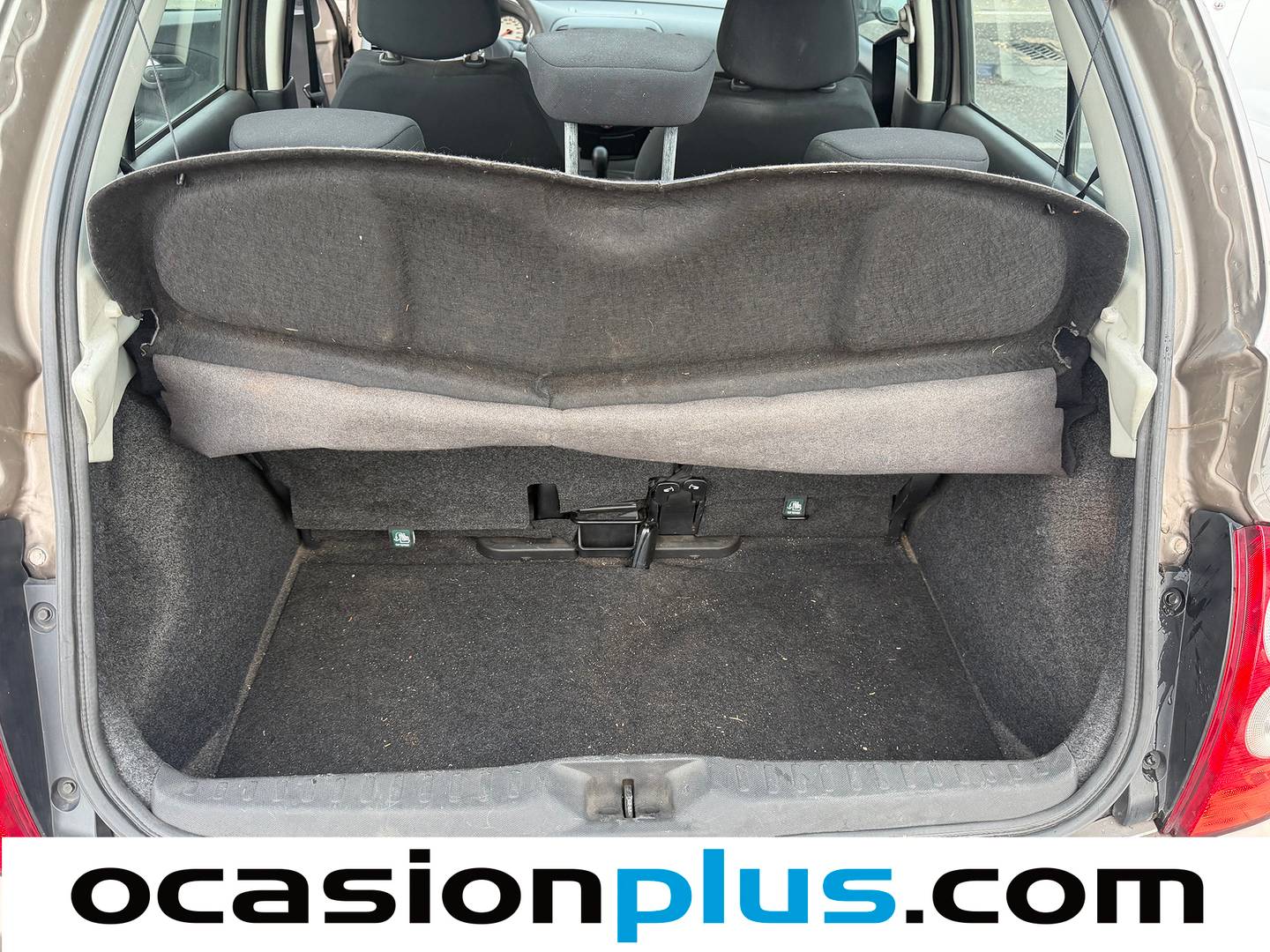 Fotos maletero Nissan Micra Nissan Micra 1.2 Visia (80 CV)