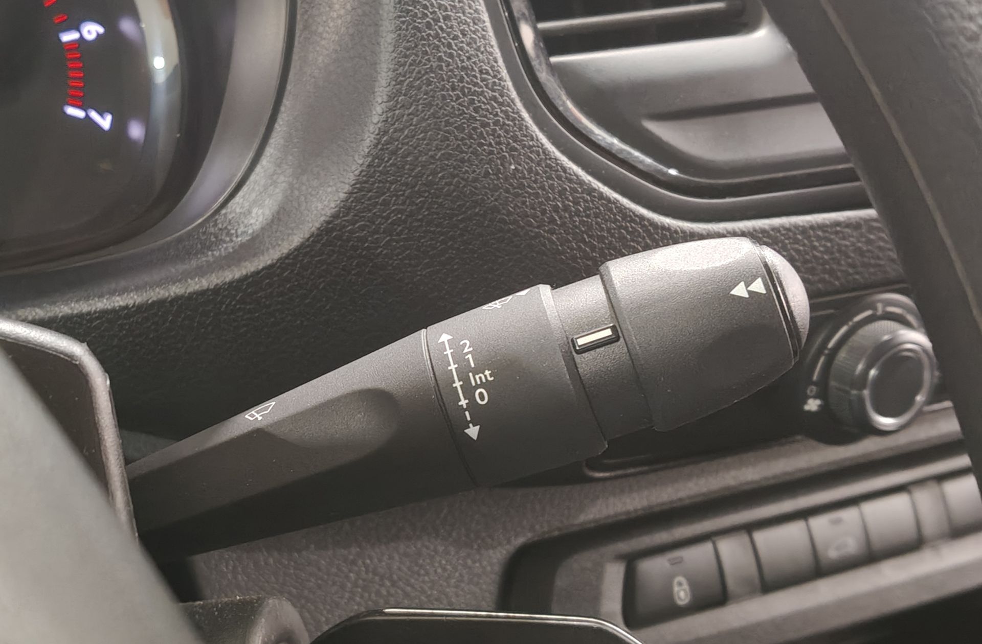 Peugeot Expert Furgon BlueHDi 120 Pro Standard - foto 19