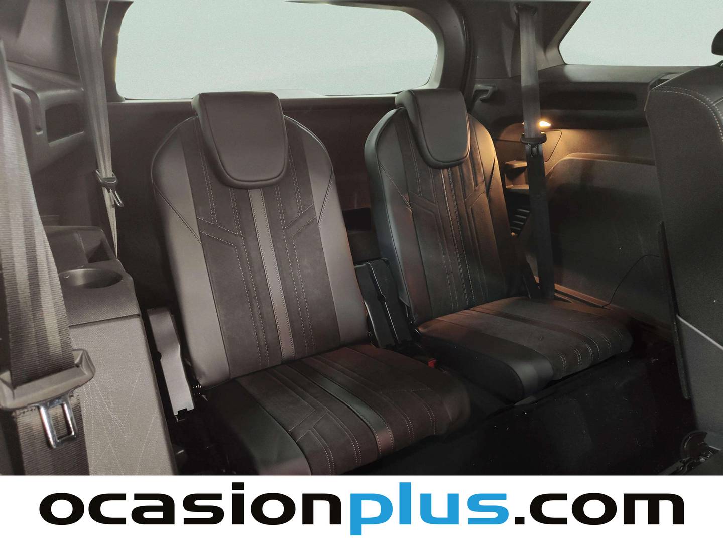 Foto asientos delanteros Peugeot 5008 Peugeot 5008 BlueHDI 130 S&S GT EAT8 (130 CV) 7 Plazas