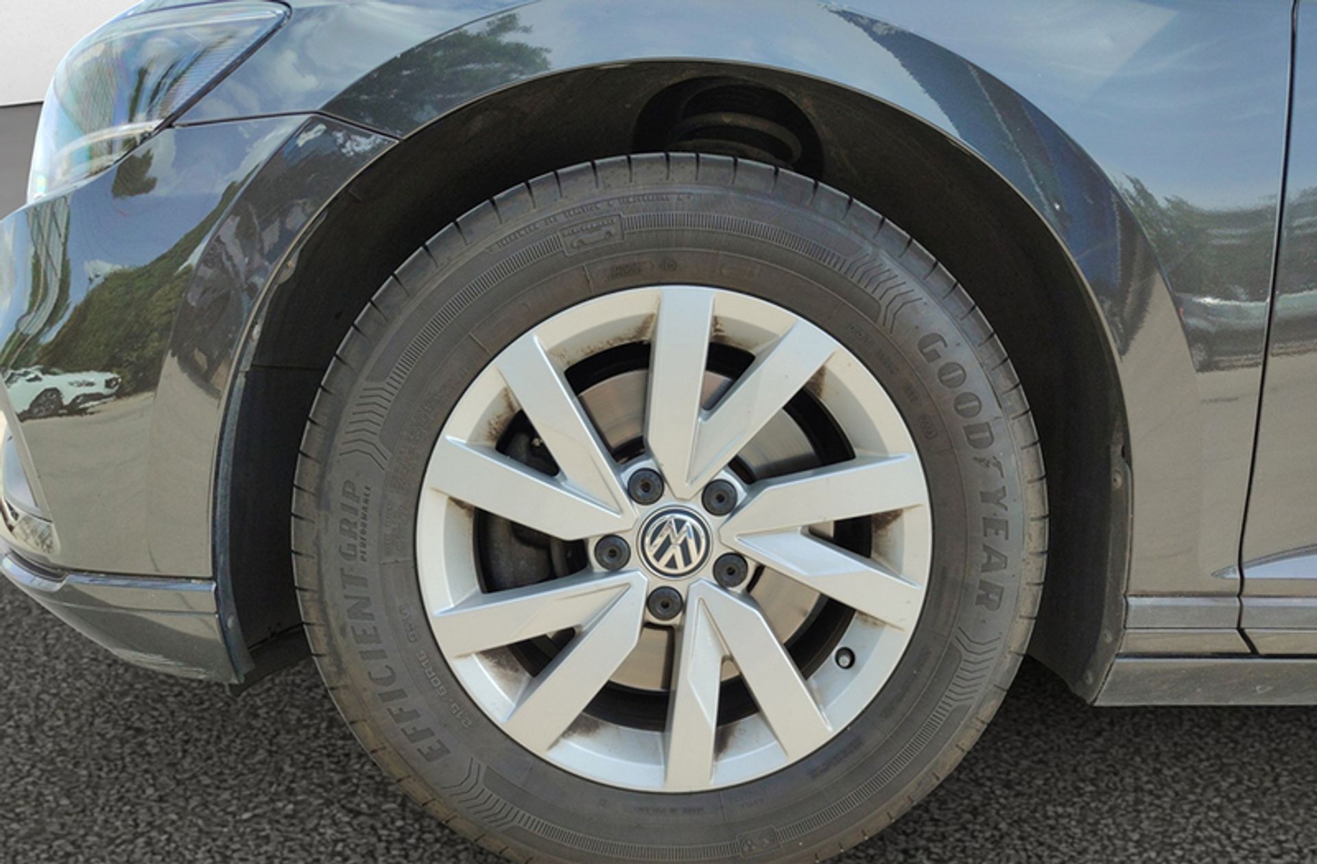 Volkswagen Passat Business 1.6 TDI DSG - foto 41
