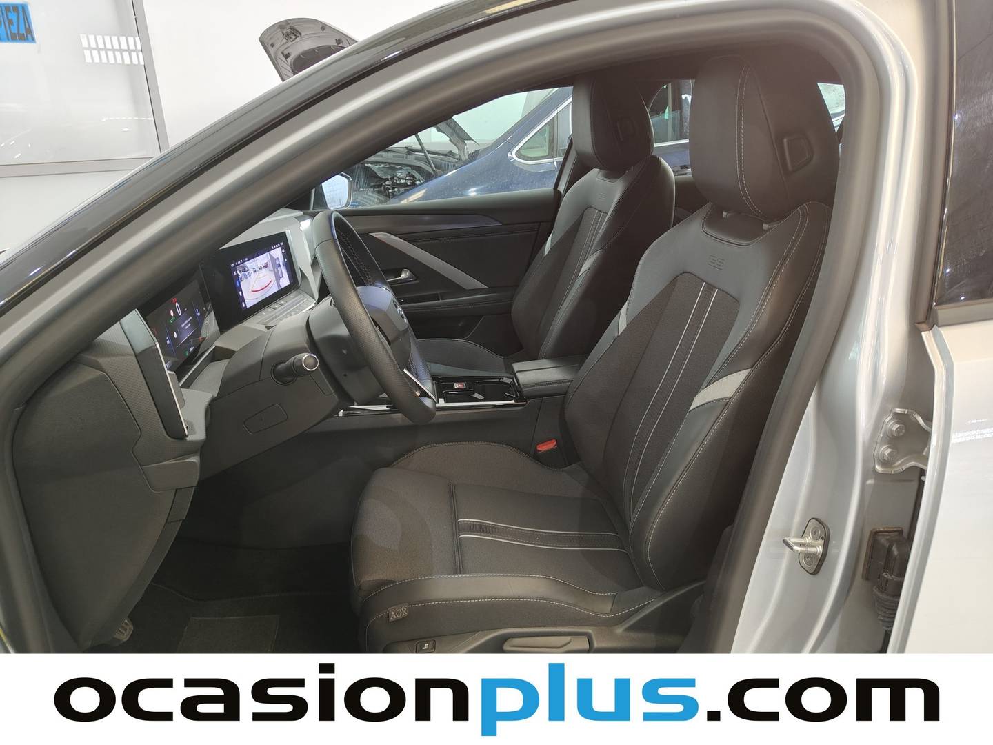 Foto Opel Astra Opel Astra 1.2 Turbo XHT GS (130 CV)