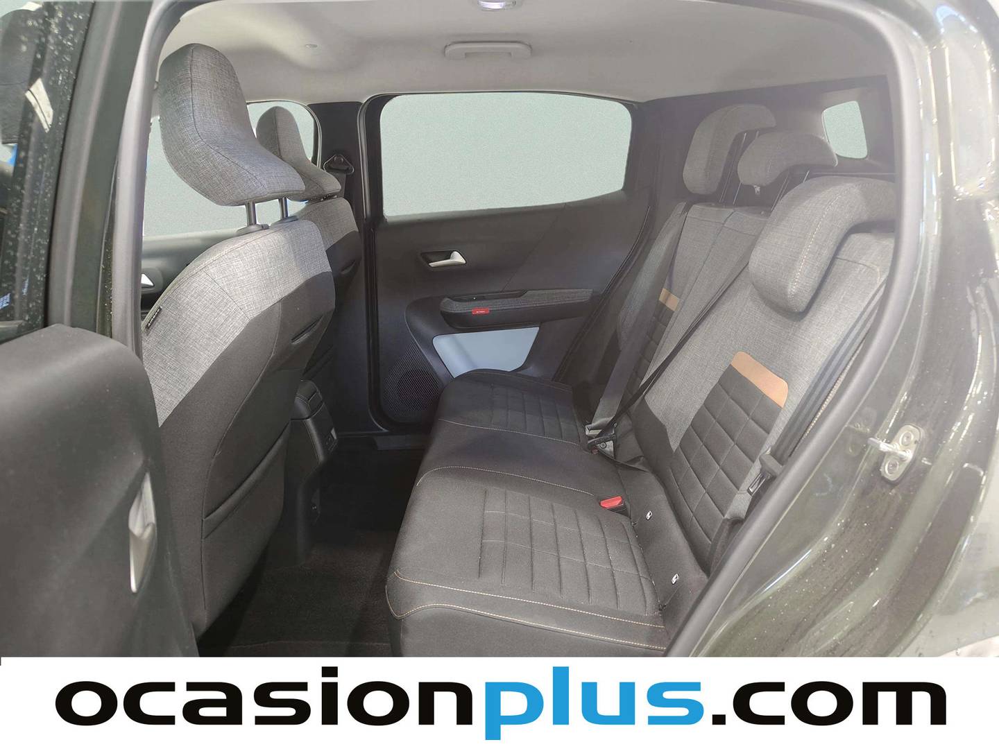 Foto asientos traseros Citroën C3 Aircross Citroën C3 Aircross Hybrid 145 Plus e-DCS6 (145 CV)