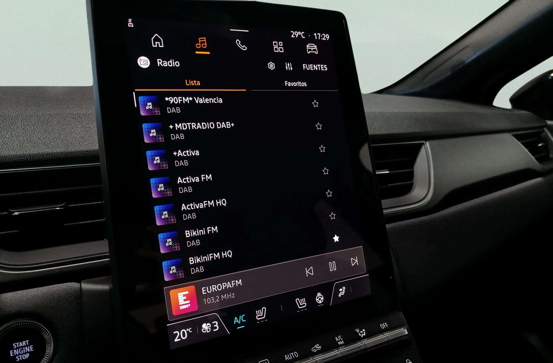 Renault Captur Techno E-Tech full hybrid - foto 37