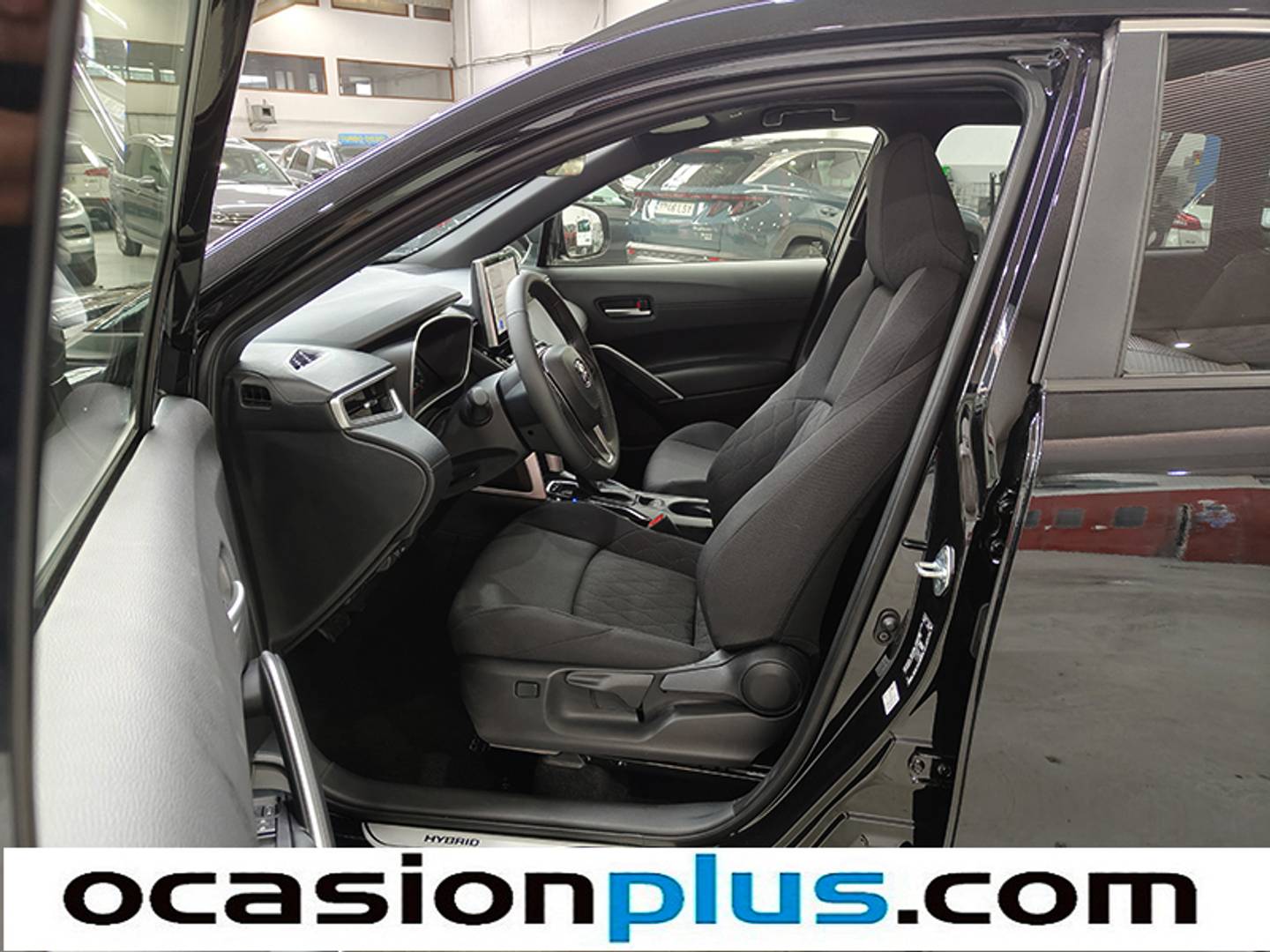 Foto asientos delanteros Toyota Corolla Cross Toyota Corolla Cross 2.0l Style Plus (197 CV)