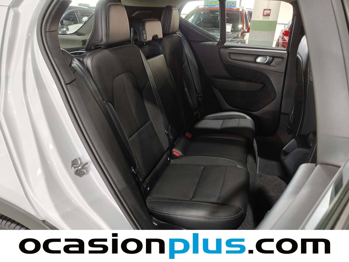 Foto Volvo XC40 Volvo XC40 D3 Momentum Pro Auto (150 CV)