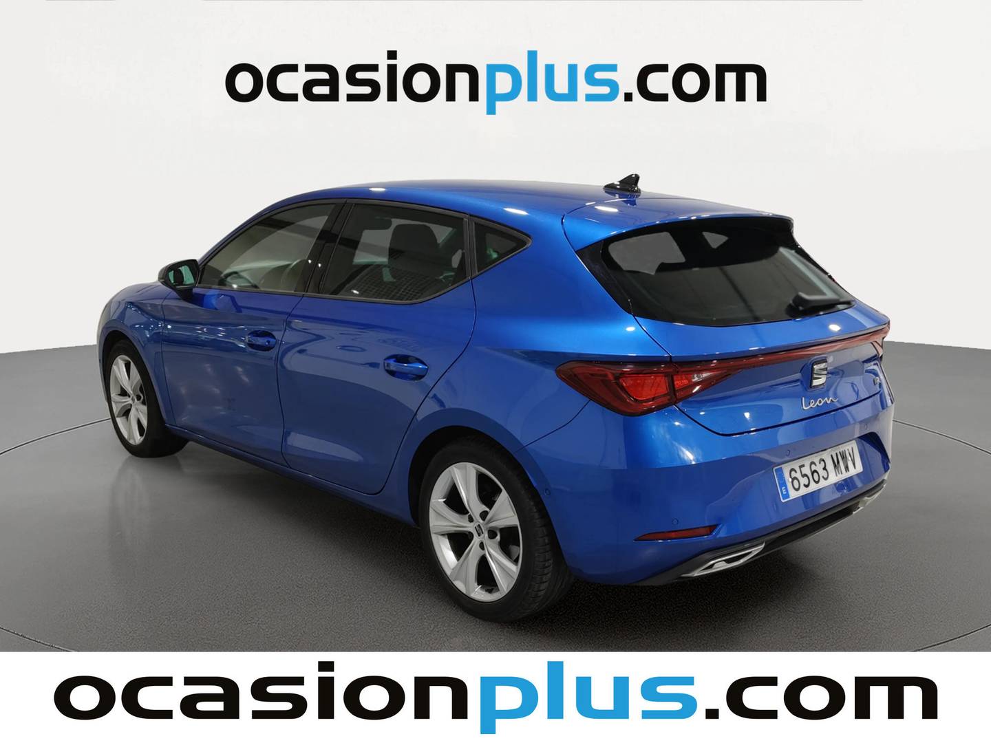 Foto trasera Seat León Seat León 1.0 eTSI S&S FR XL DSG (110 CV) izquierda