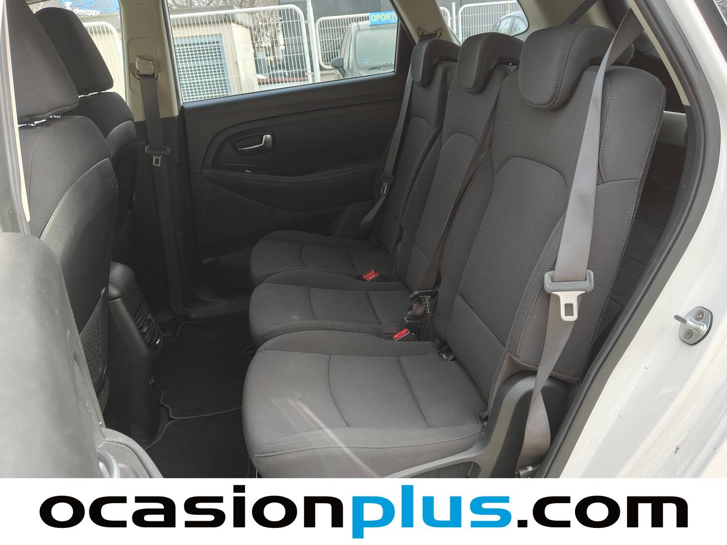 Foto asientos traseros KIA Carens Kia Carens 1.6 GDi Drive (135 CV)