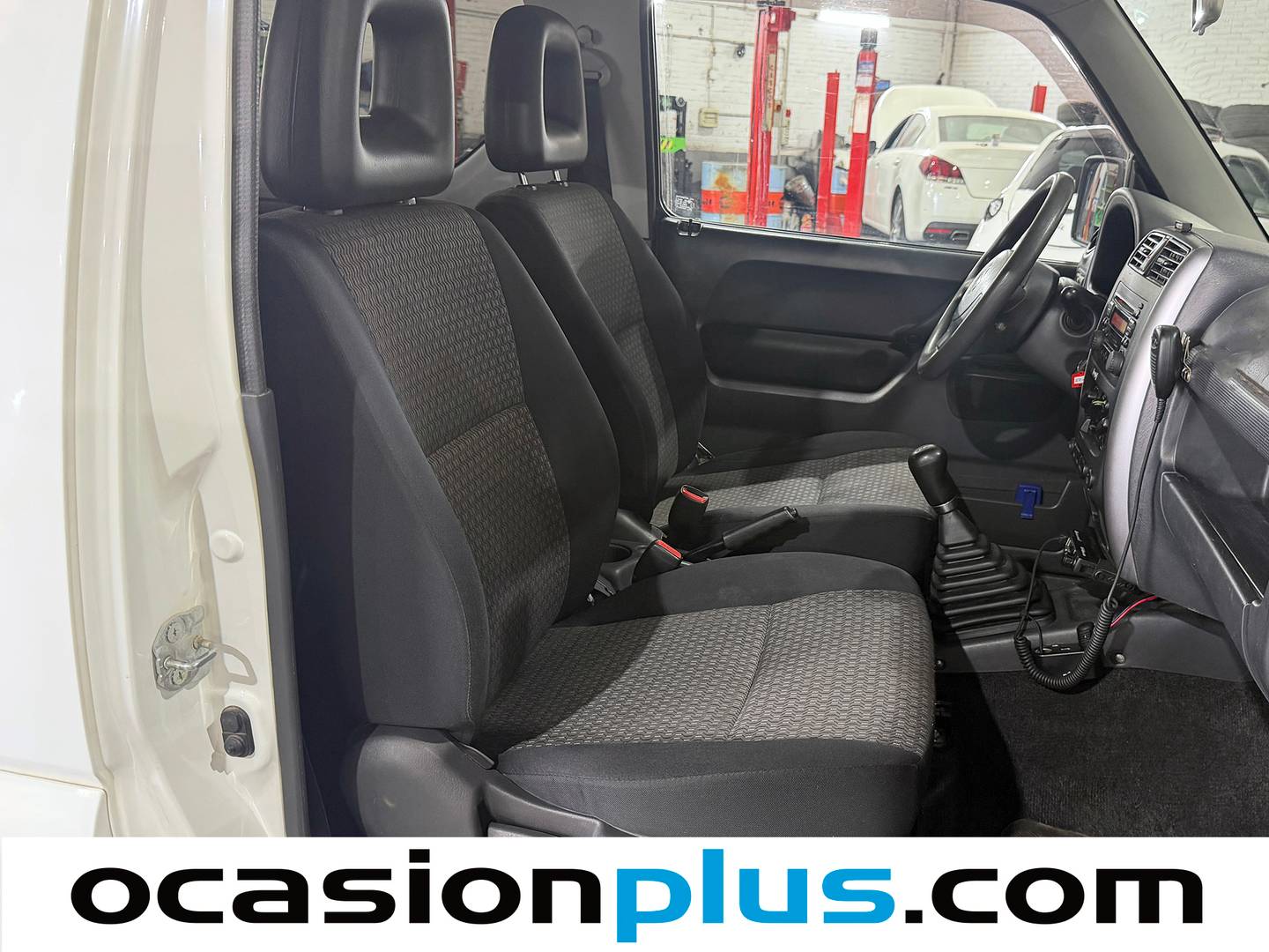 Foto asientos traseros Suzuki Jimny Suzuki Jimny 1.3 JX (85 CV)