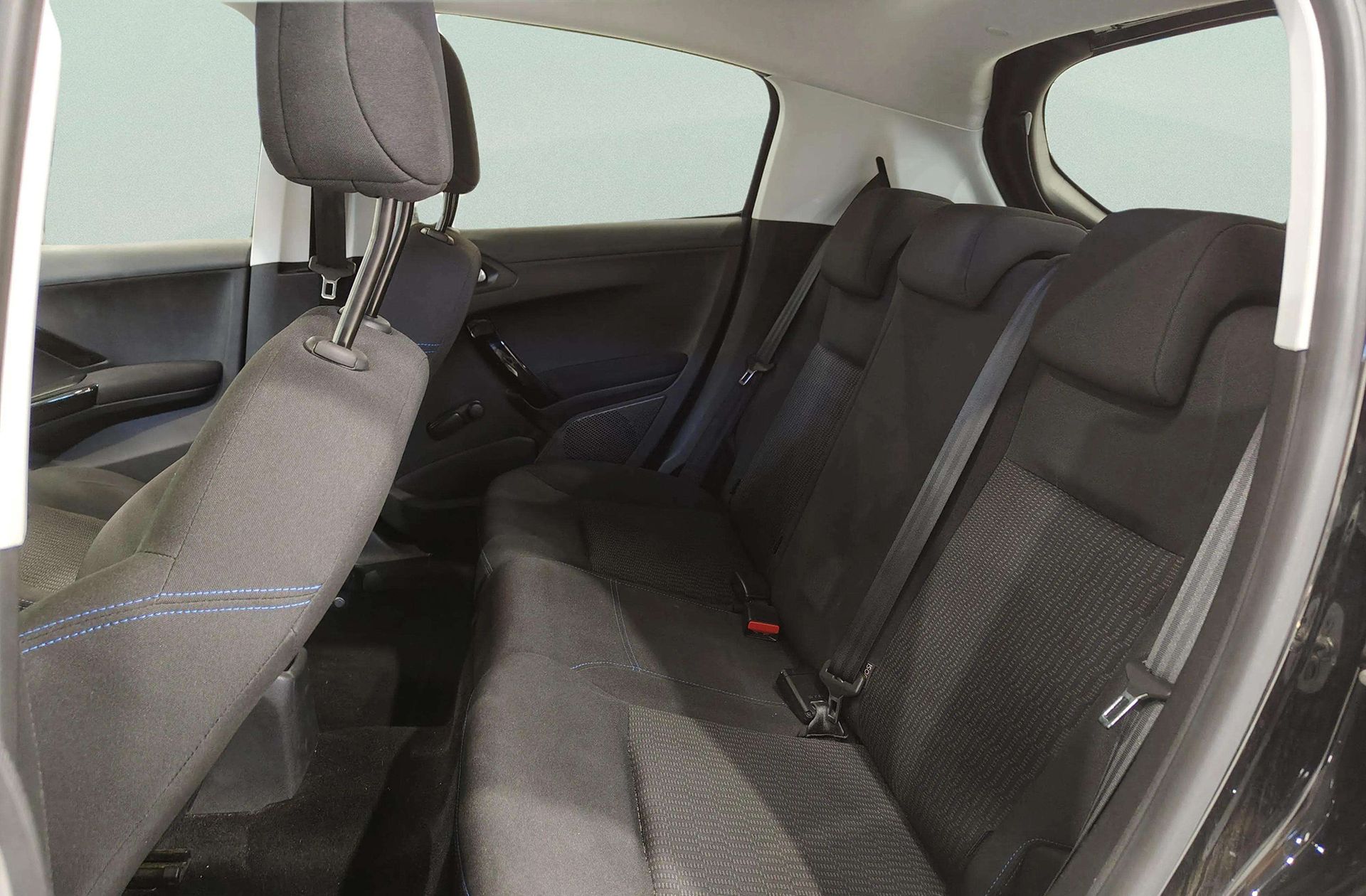 Peugeot 208 BlueHDi 100 Signature - foto 11