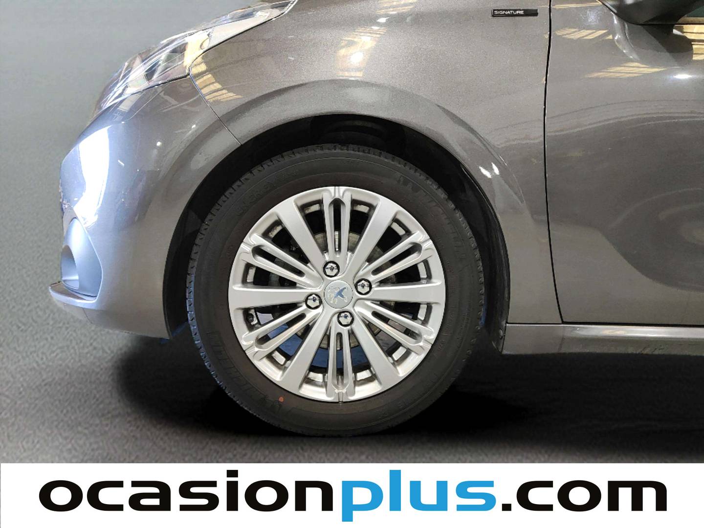 Peugeot 208 Peugeot 208 5P Signature 1.2L PureTech (82CV) gasolina